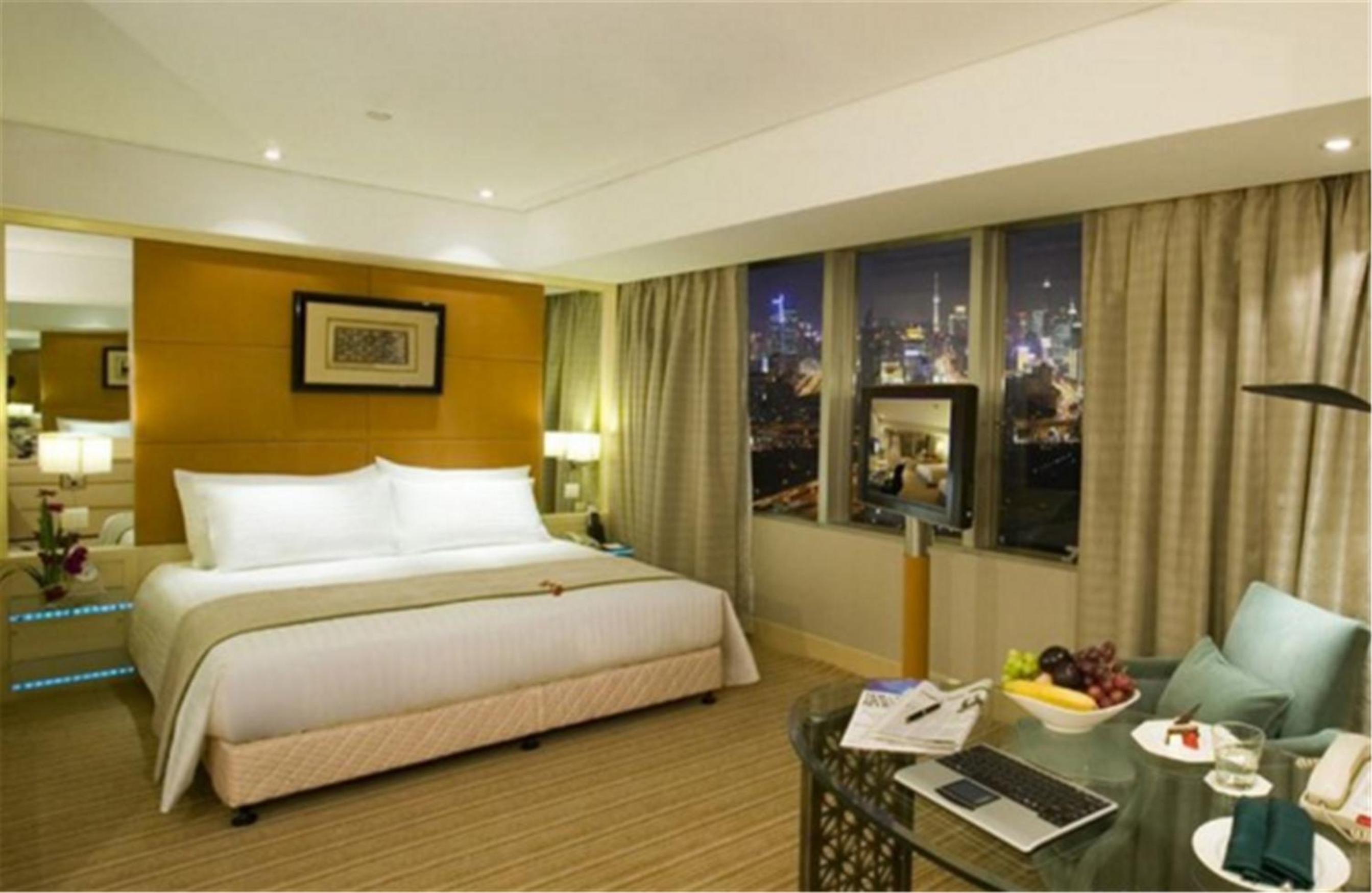 Deluxe Double Room with City View