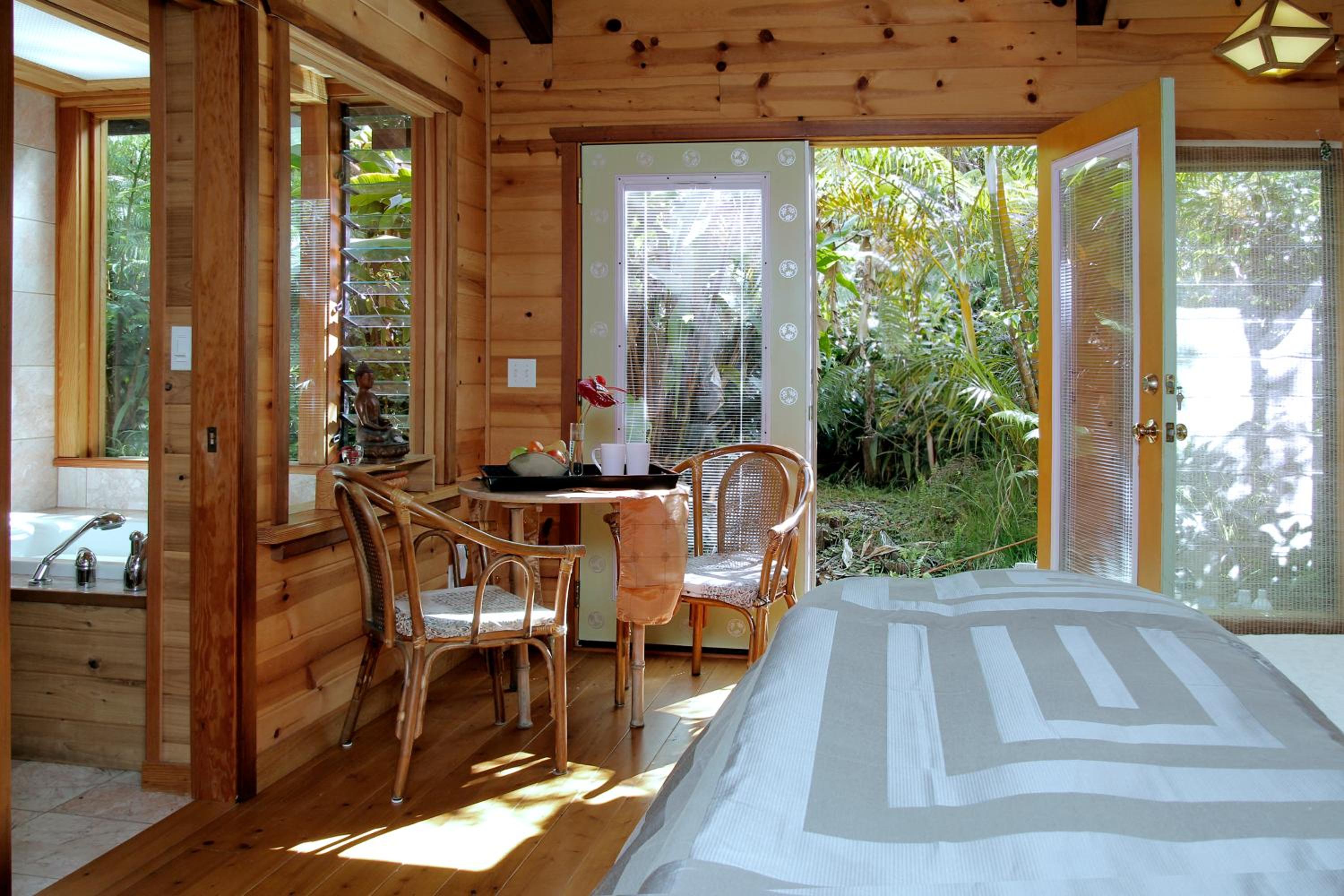 Rising Moon Suite photo 2