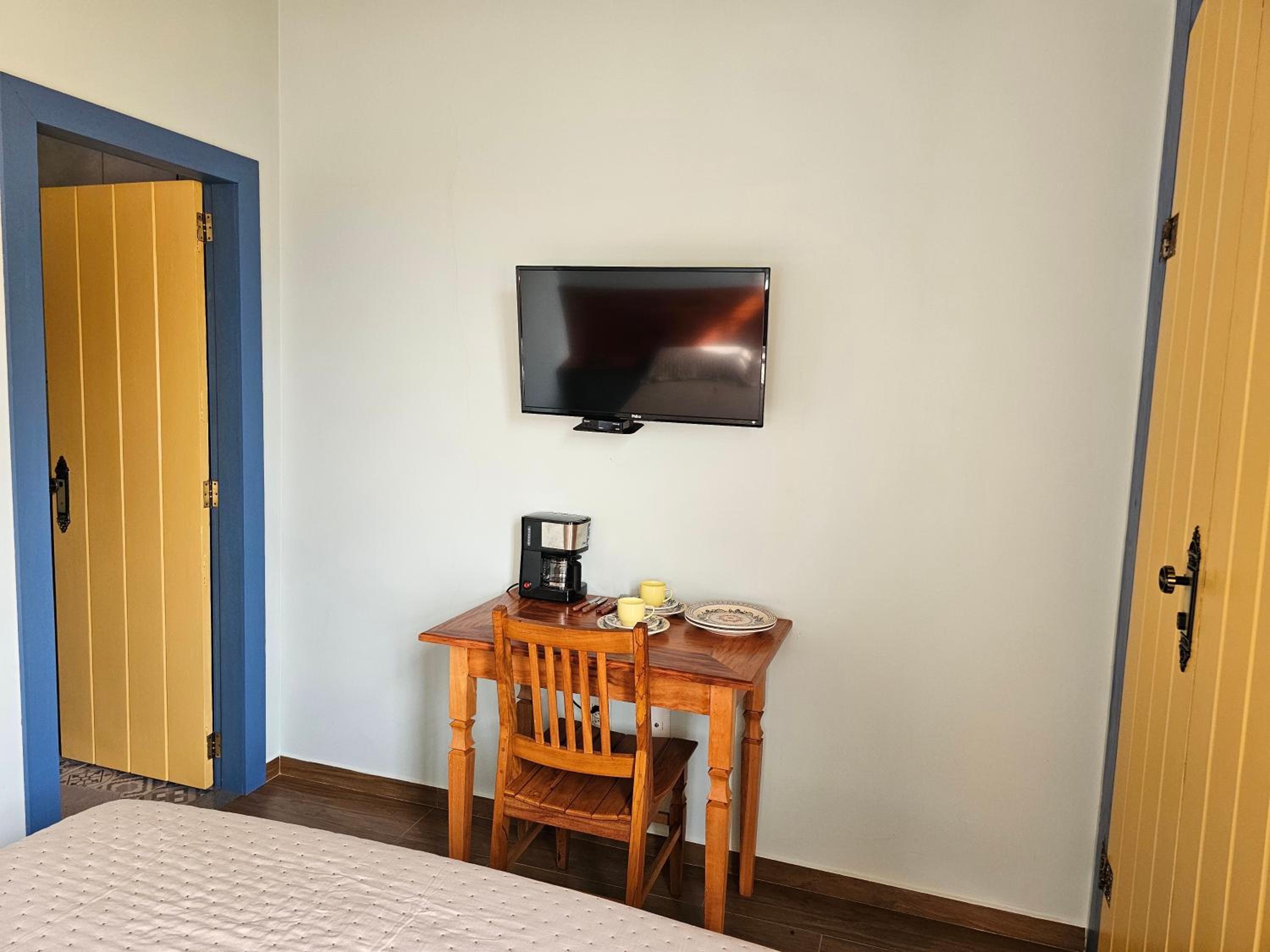 Double Room with Private Bathroom photo 3