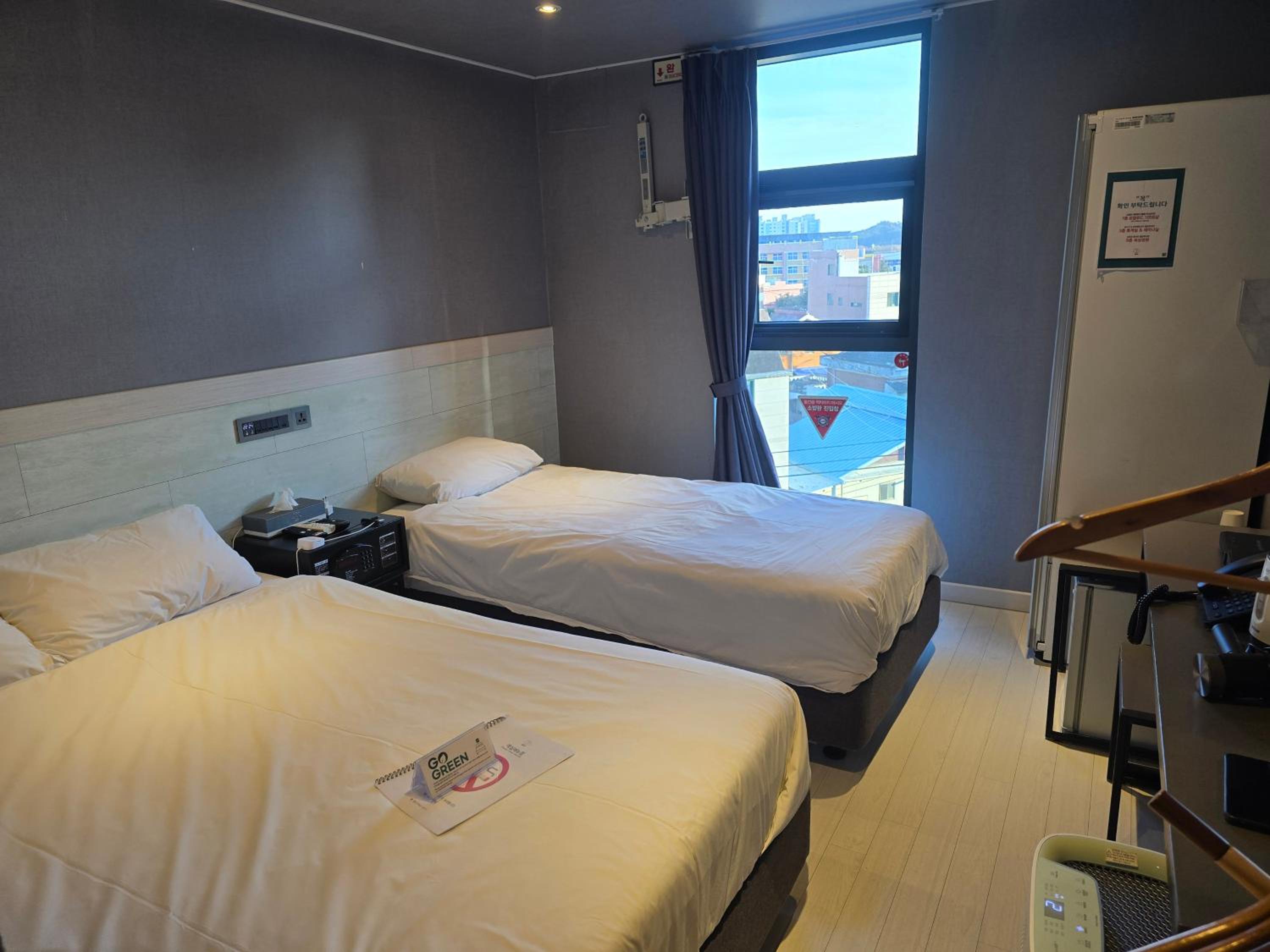 Deluxe Triple Room photo 3