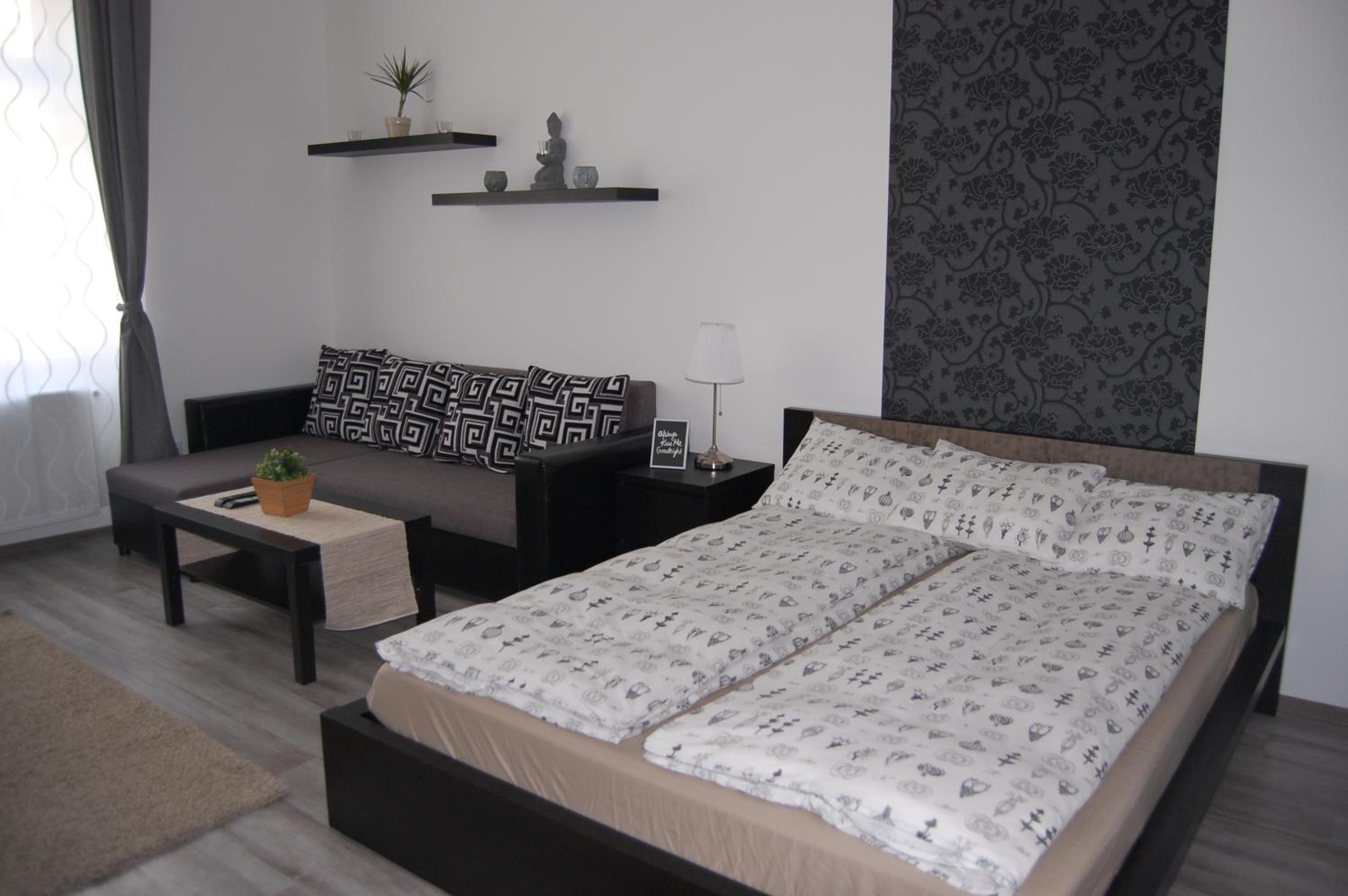 Apartment - Photo 3