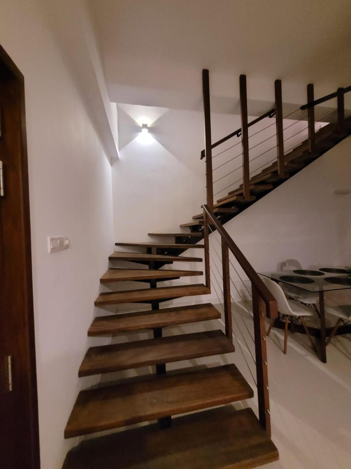 Three-Bedroom Apartment with Sea View photo 2
