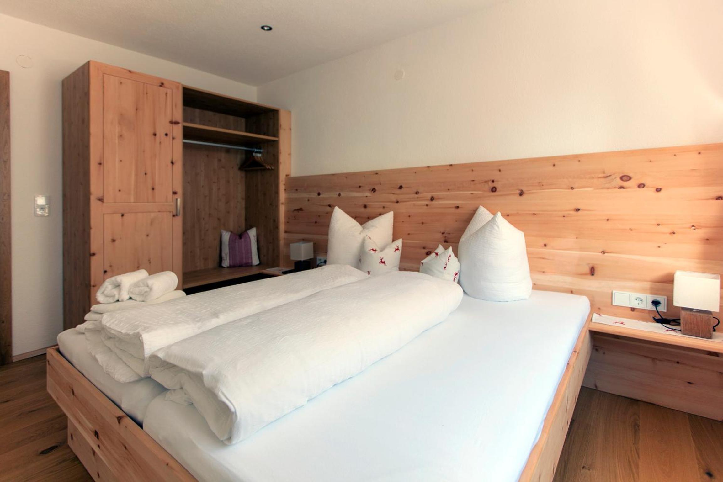 Apartment with 4 bedrooms - Photo 1