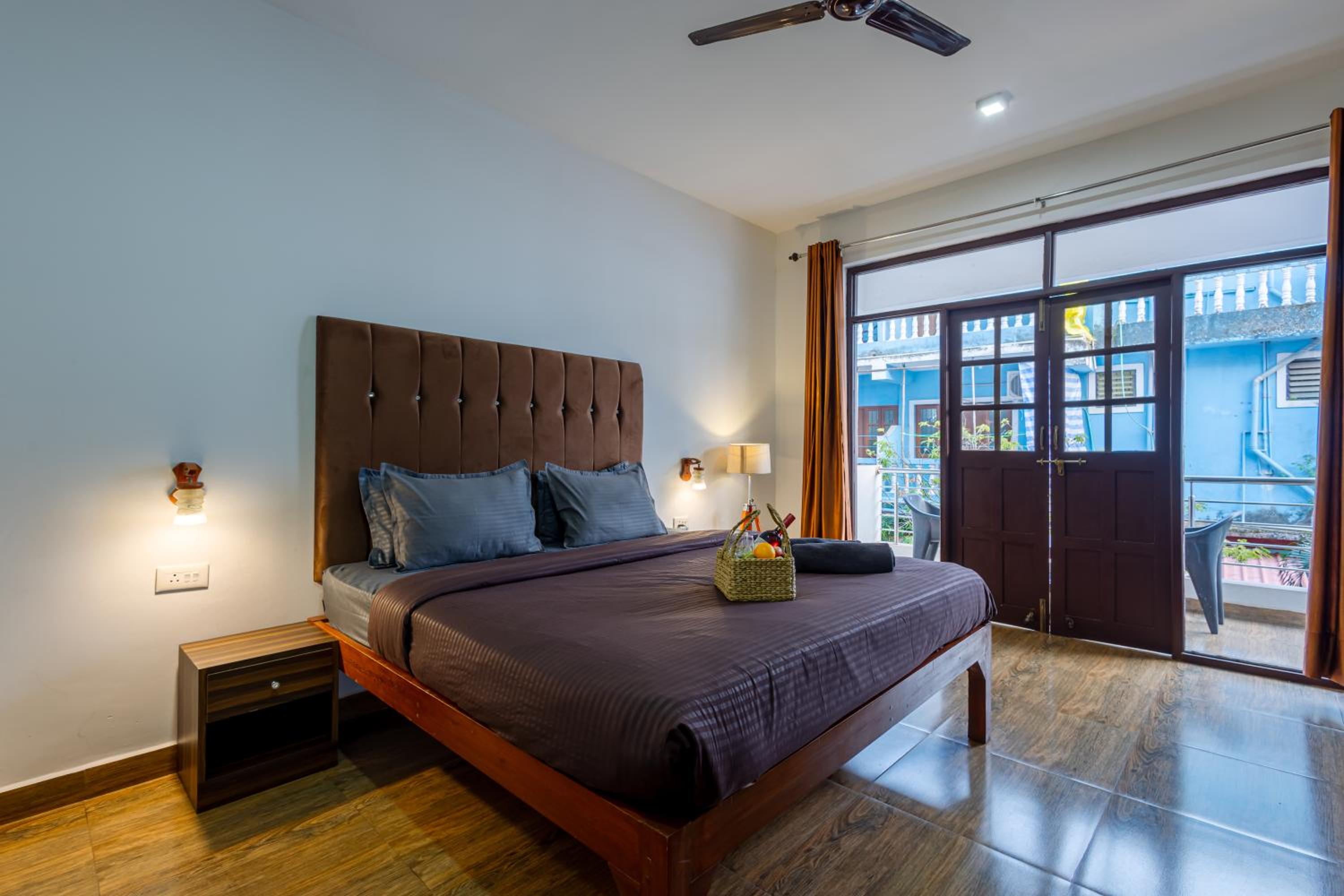 Deluxe Double Room with Balcony photo 1
