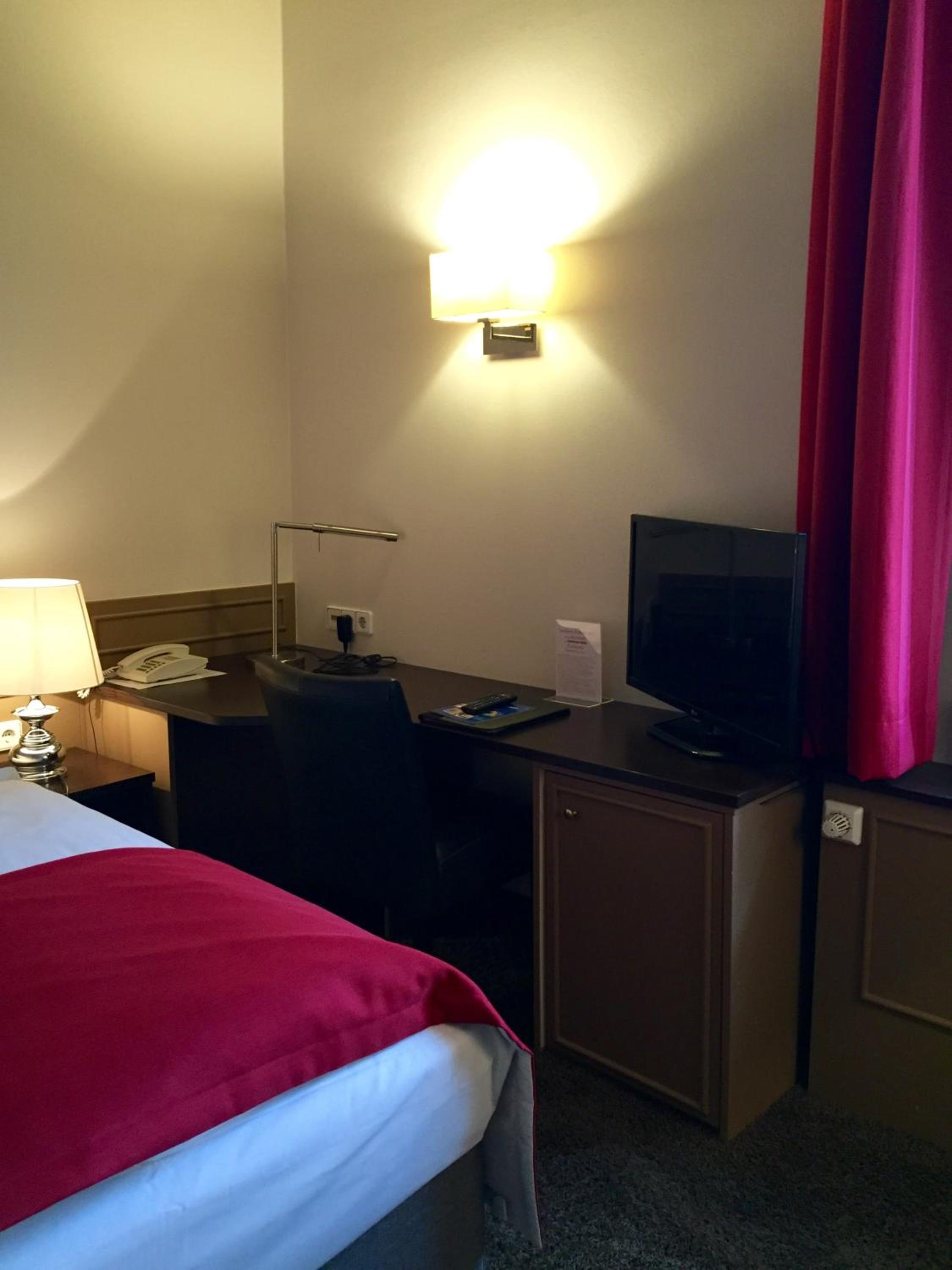 Double Room - Photo 6