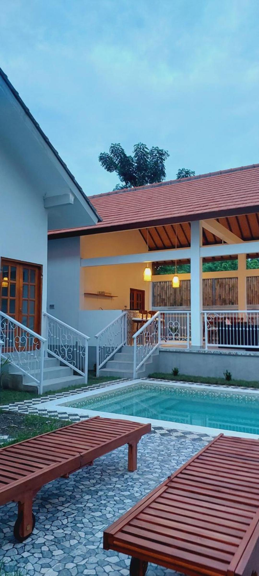 Three-Bedroom Villa - Photo 8