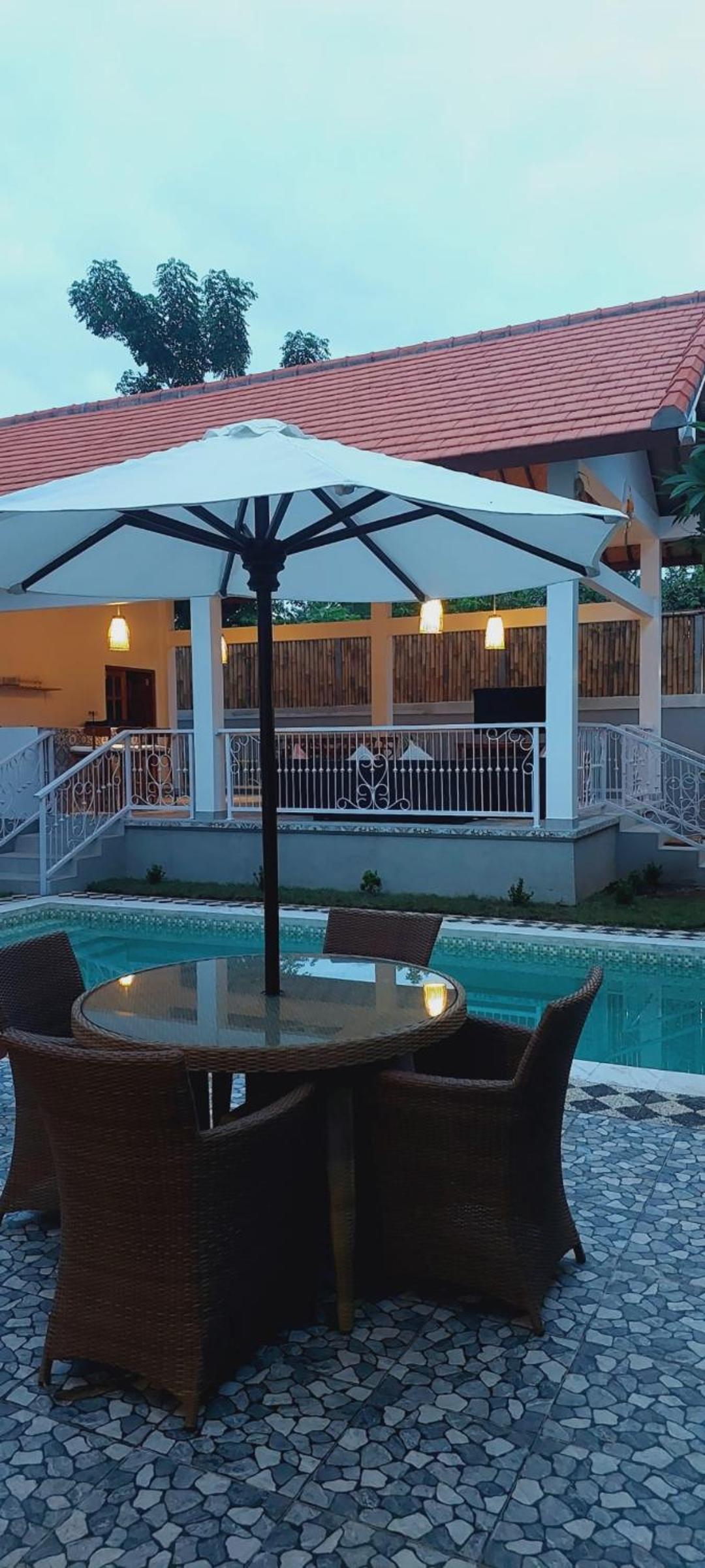 Three-Bedroom Villa - Photo 1