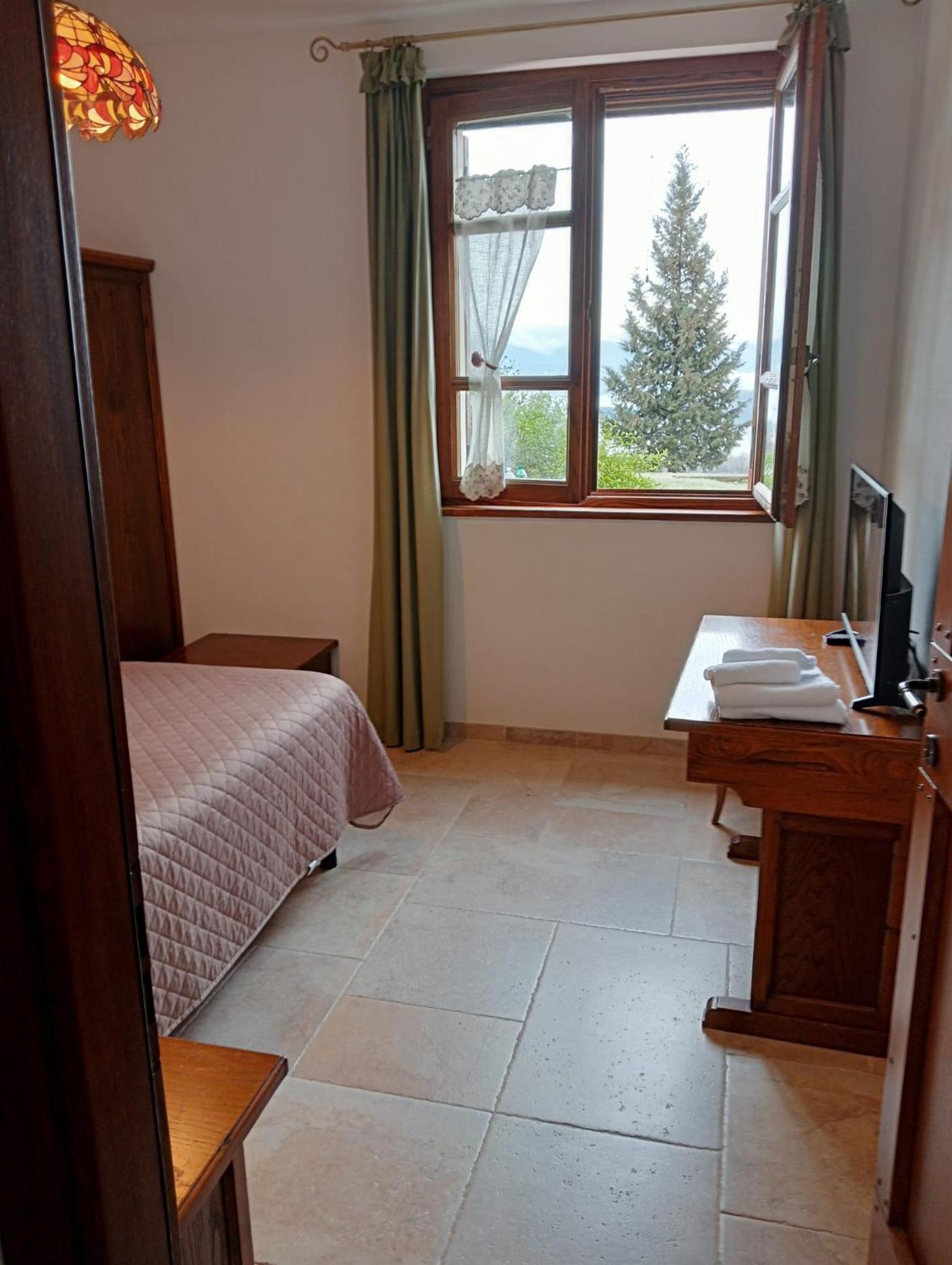 Quadruple Room photo 2