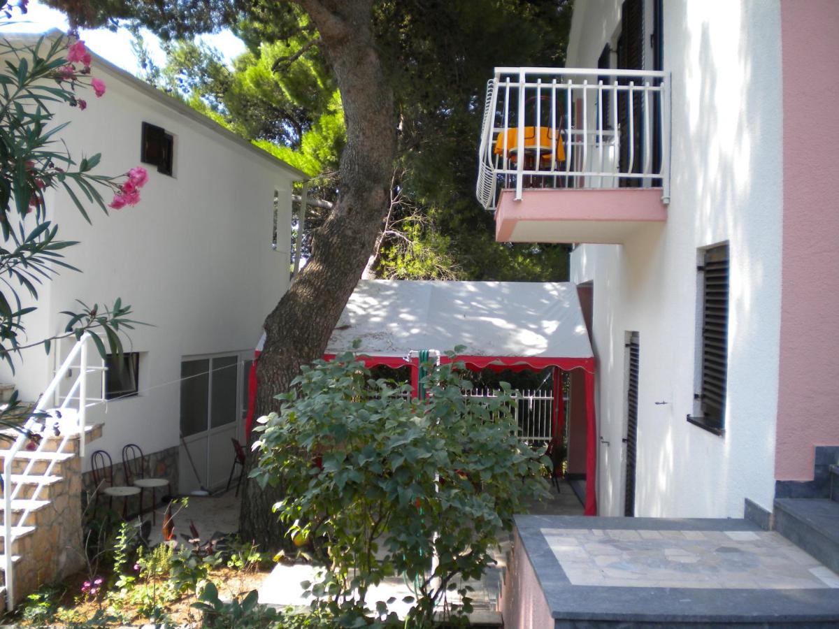 Studio with Balcony photo 2