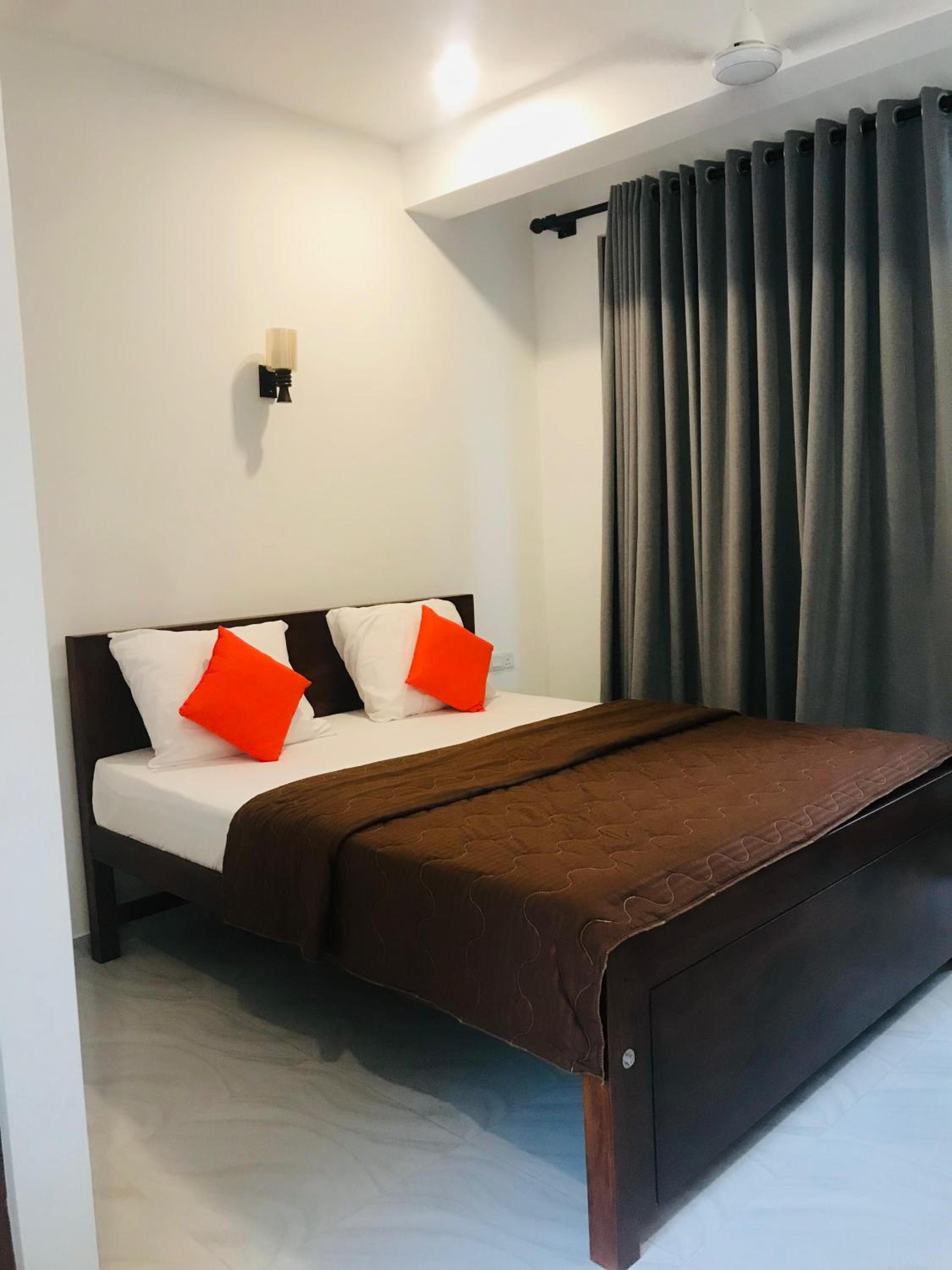 Two-Bedroom Apartment with Balcony and Sea View