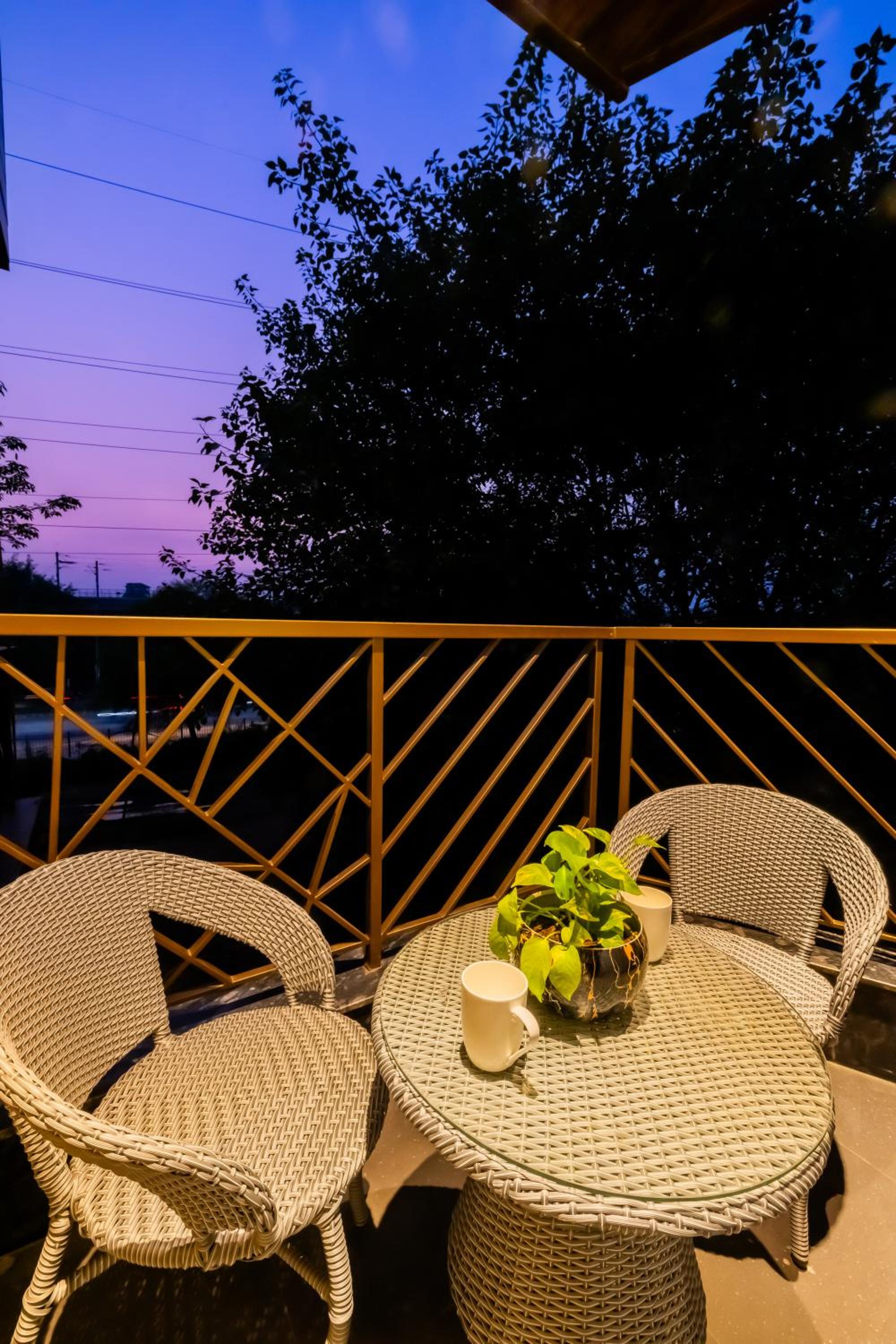 Studio Apartment with Balcony