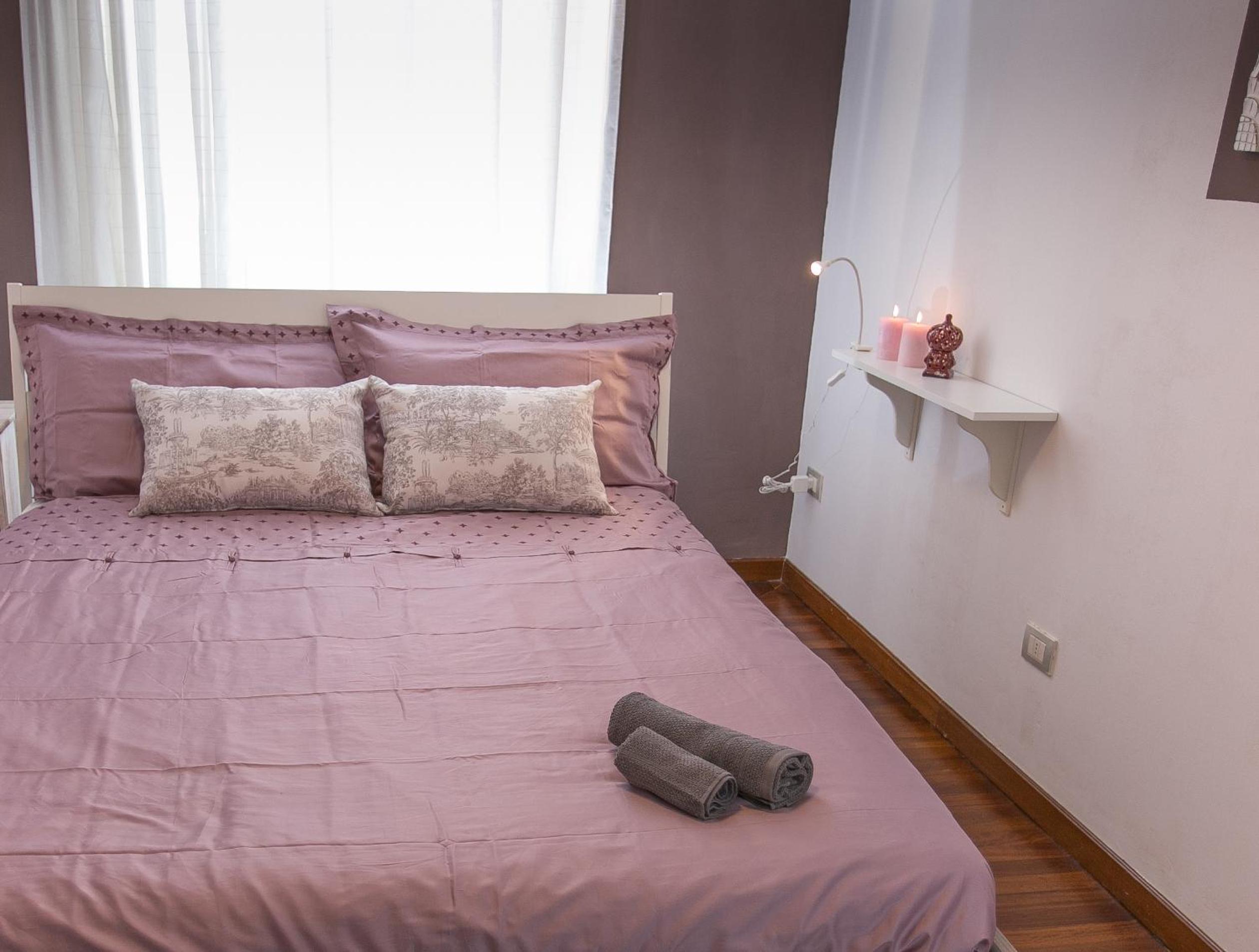 Double Room with Private External Bathroom photo 2