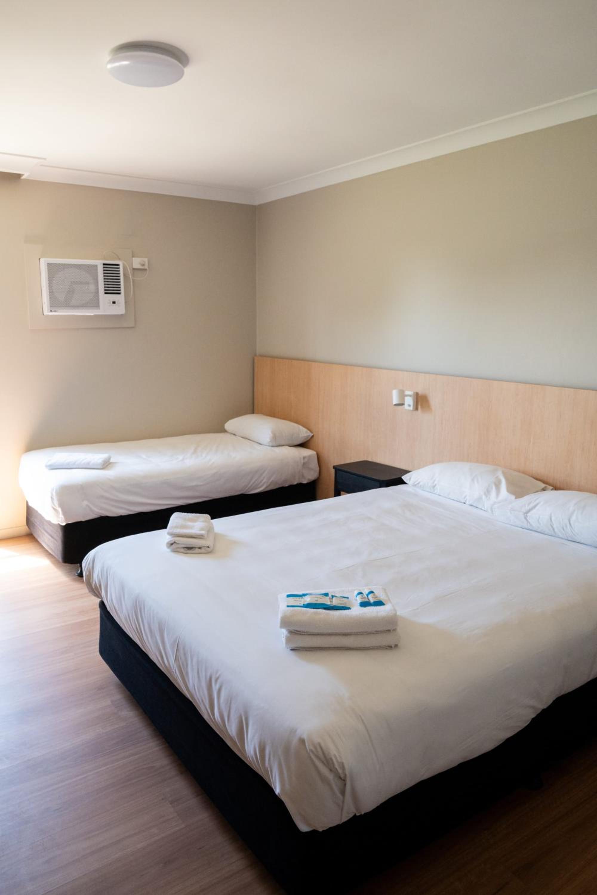 Double Twin Room photo 2