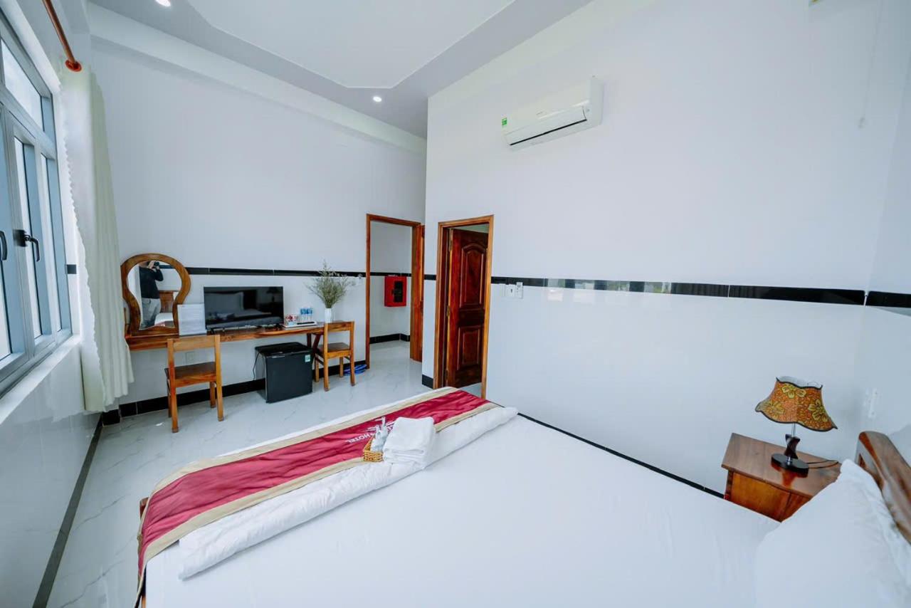 King Room with Balcony