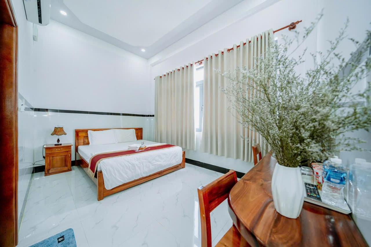 King Room with Balcony photo 2