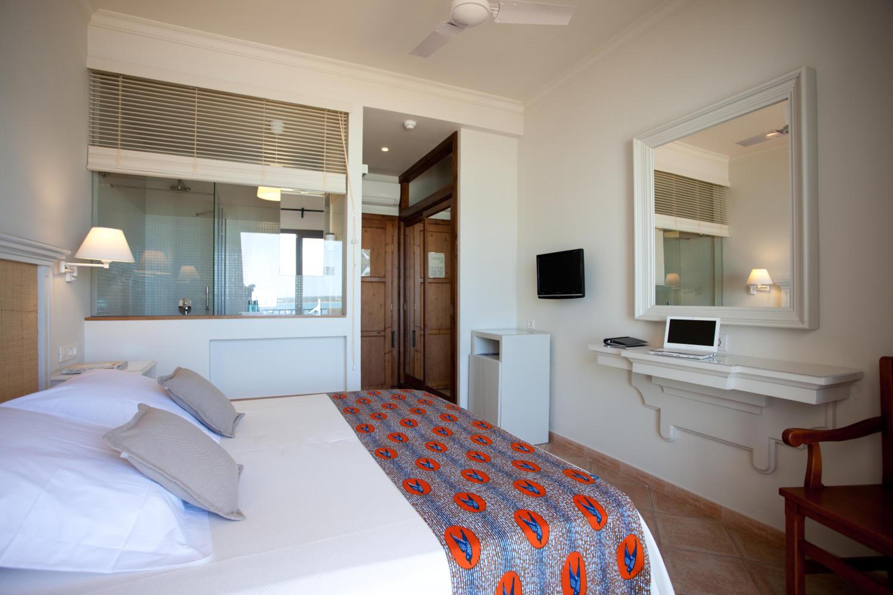 Double with Sea View - Photo 1
