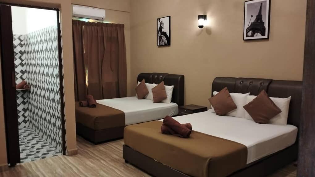 Deluxe Double or Twin Room photo 2