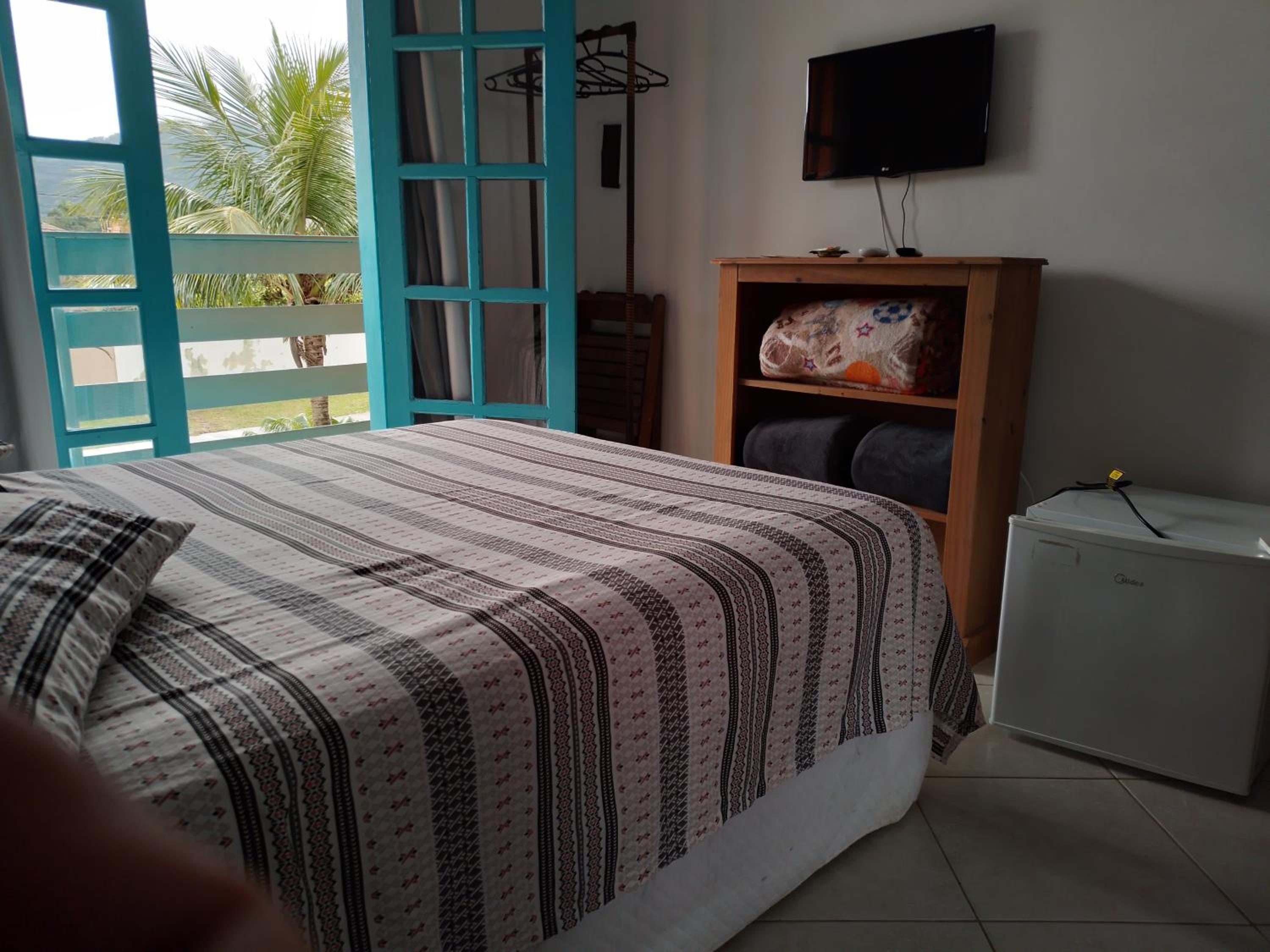 Double Room with Mountain View - Photo 2