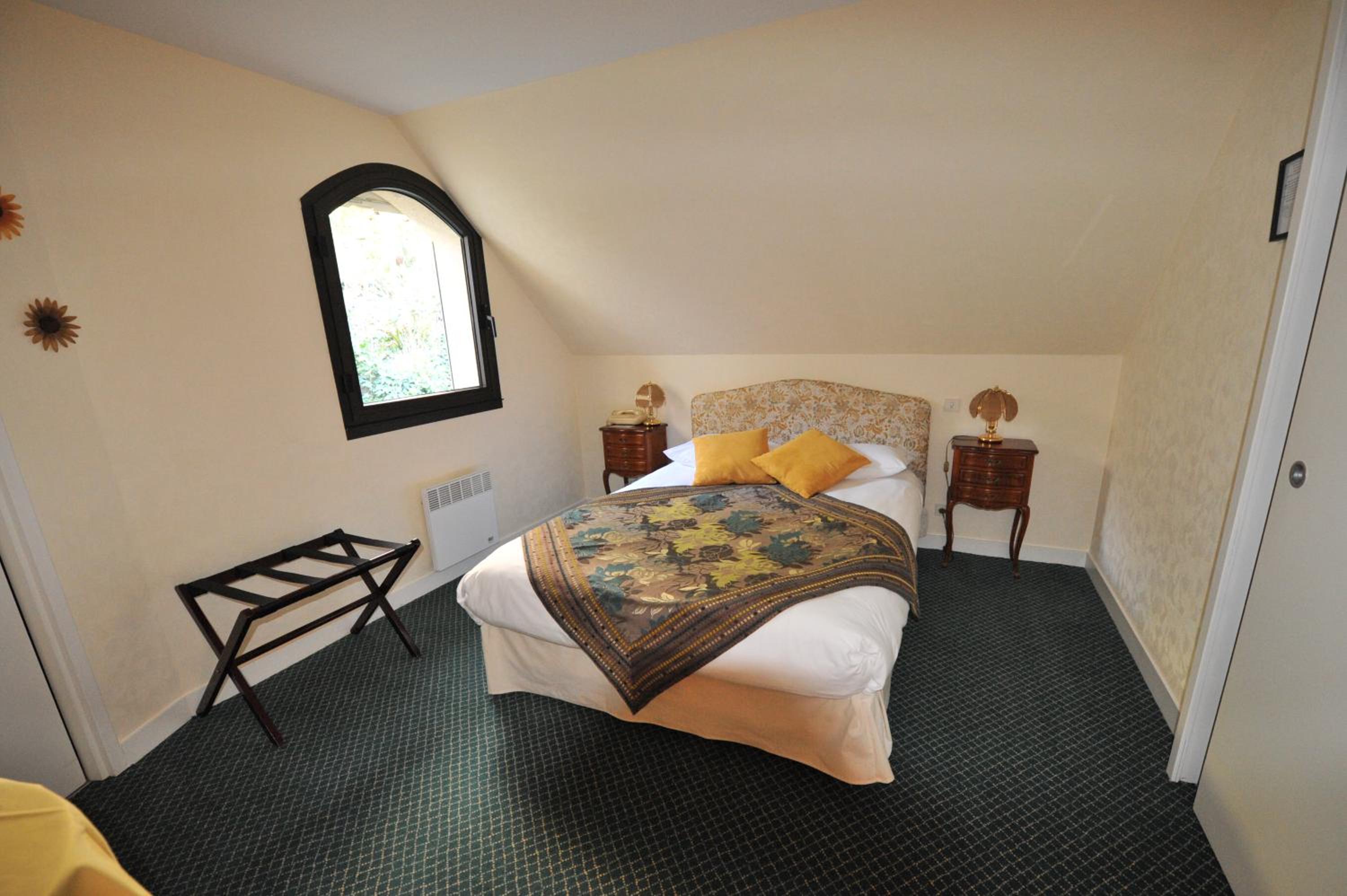 Standard Double Room photo 2