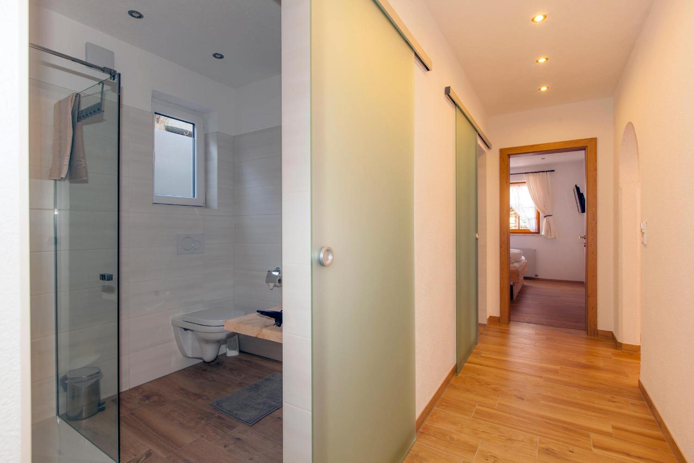 Apartment with 4 bedrooms - Photo 12