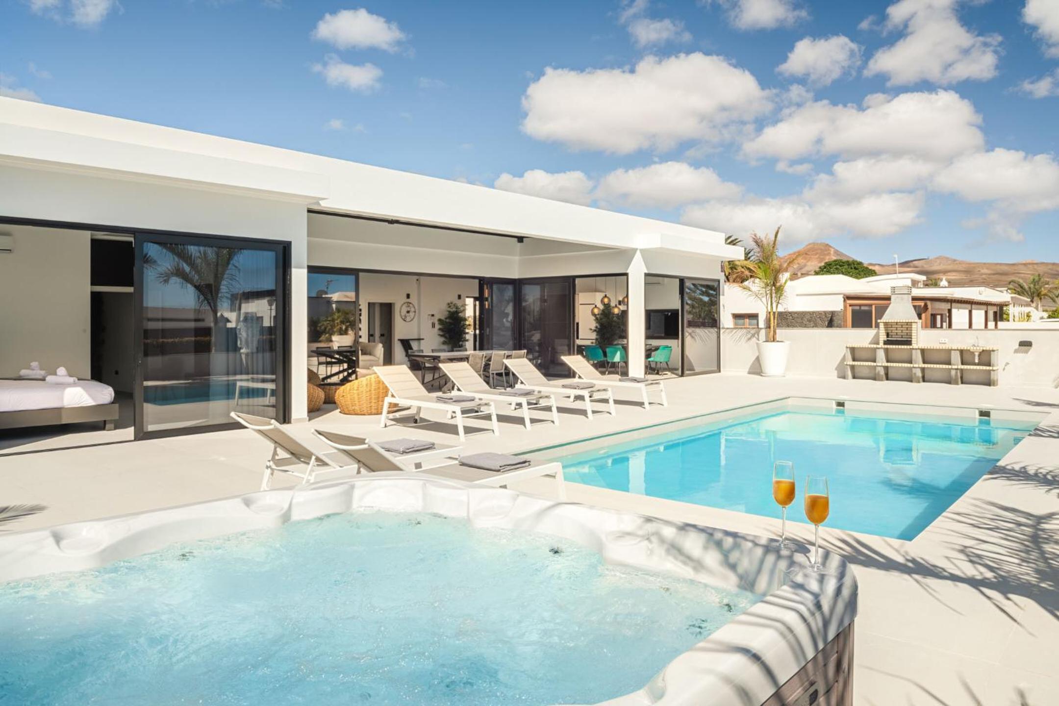 Deluxe Villa