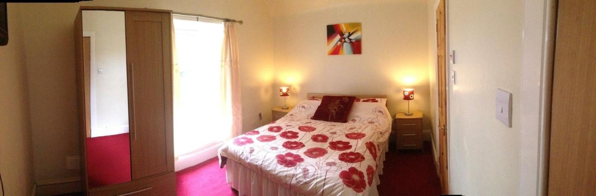 Double Room with Private Bathroom - Photo 1