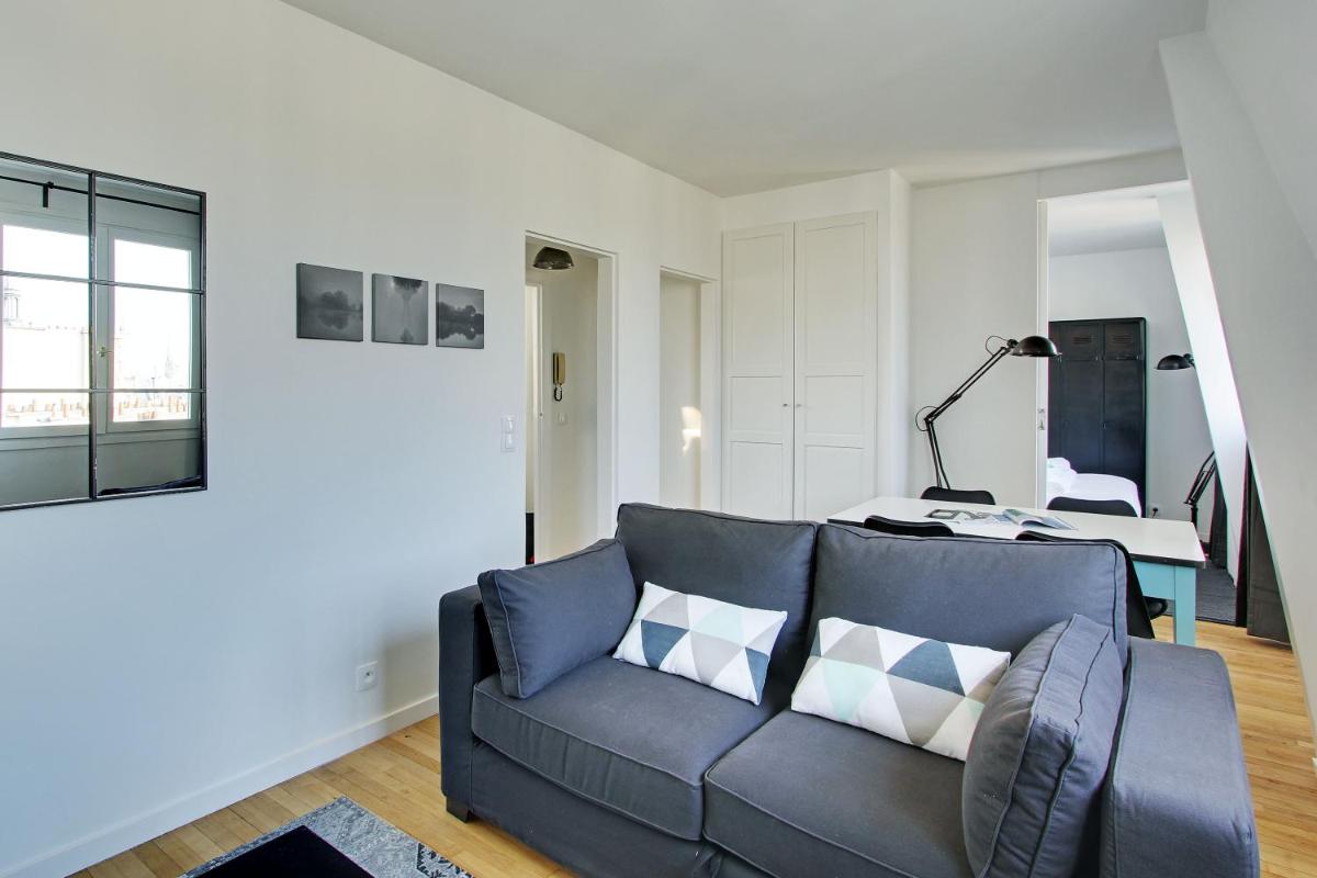 One-Bedroom Apartment - B photo 3