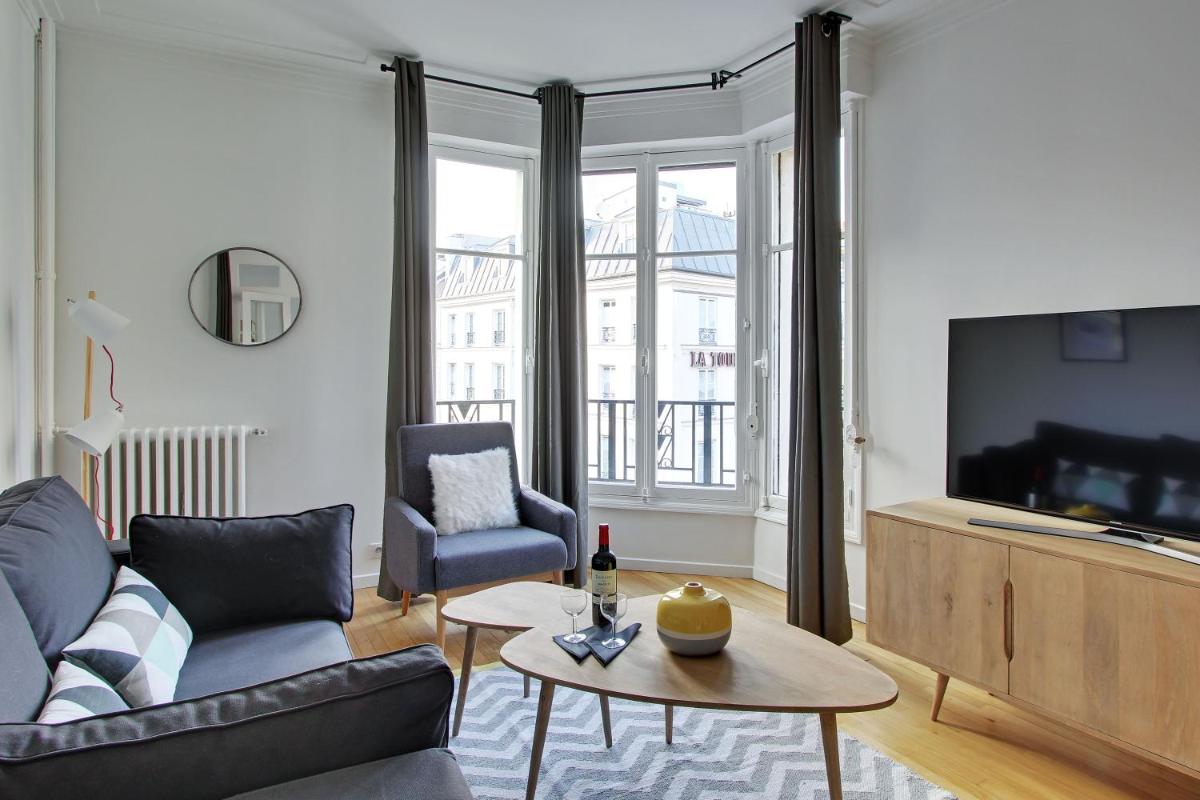 Two-Bedroom Apartment - B photo 3