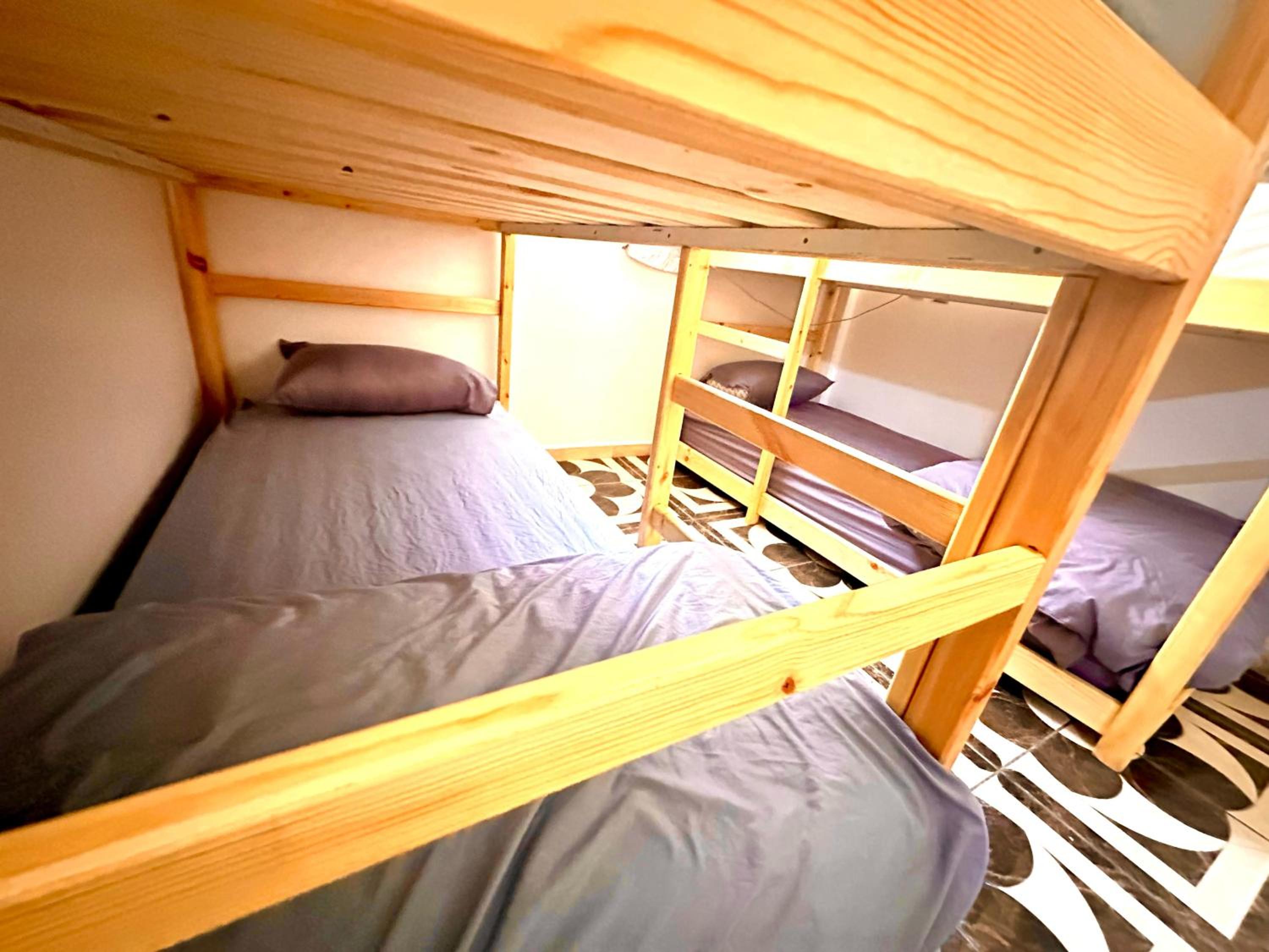 Bed in 6-Bed Mixed Dormitory Room photo 2