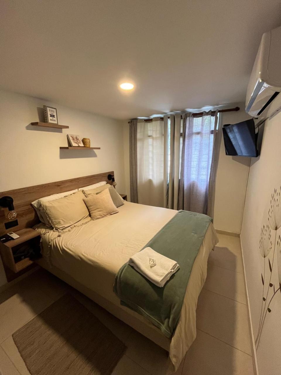 Apartment - Split Level