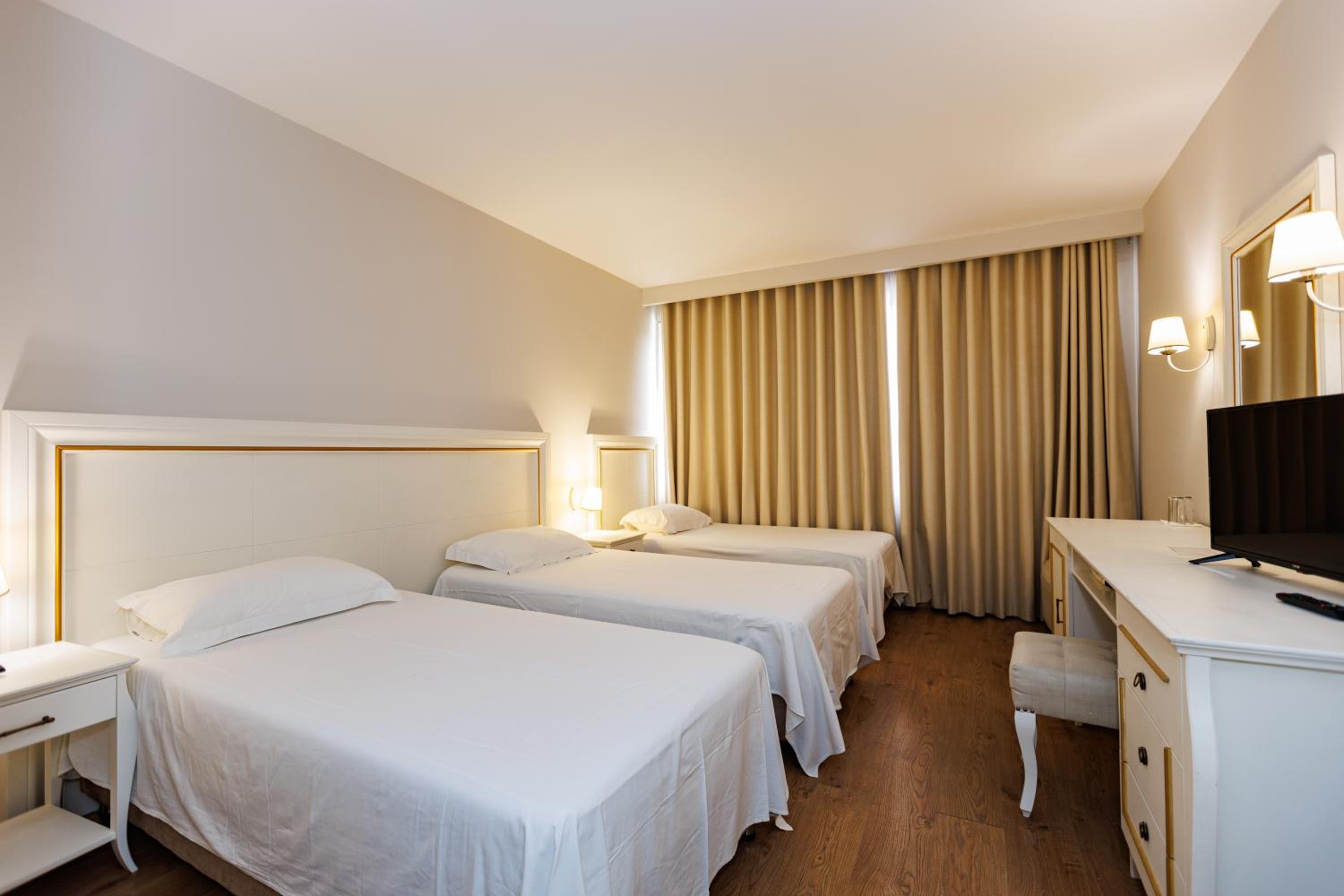 Standard Triple Room photo 3
