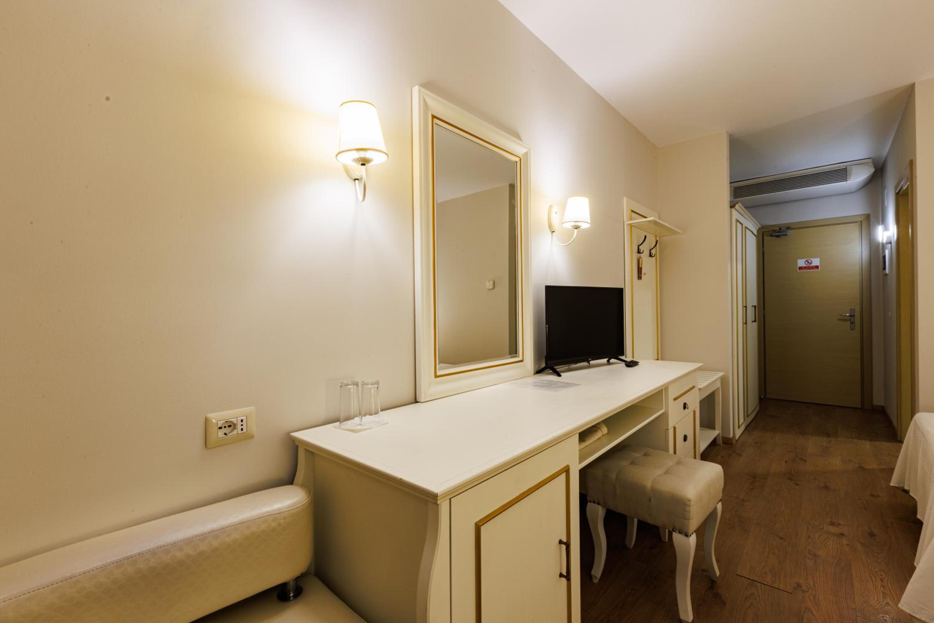 Standard Triple Room photo 1