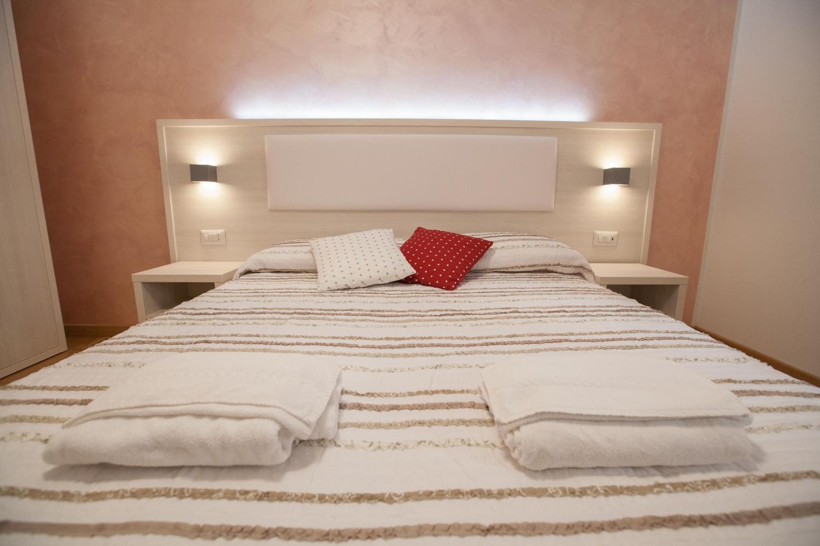 Double or Twin Room photo 2