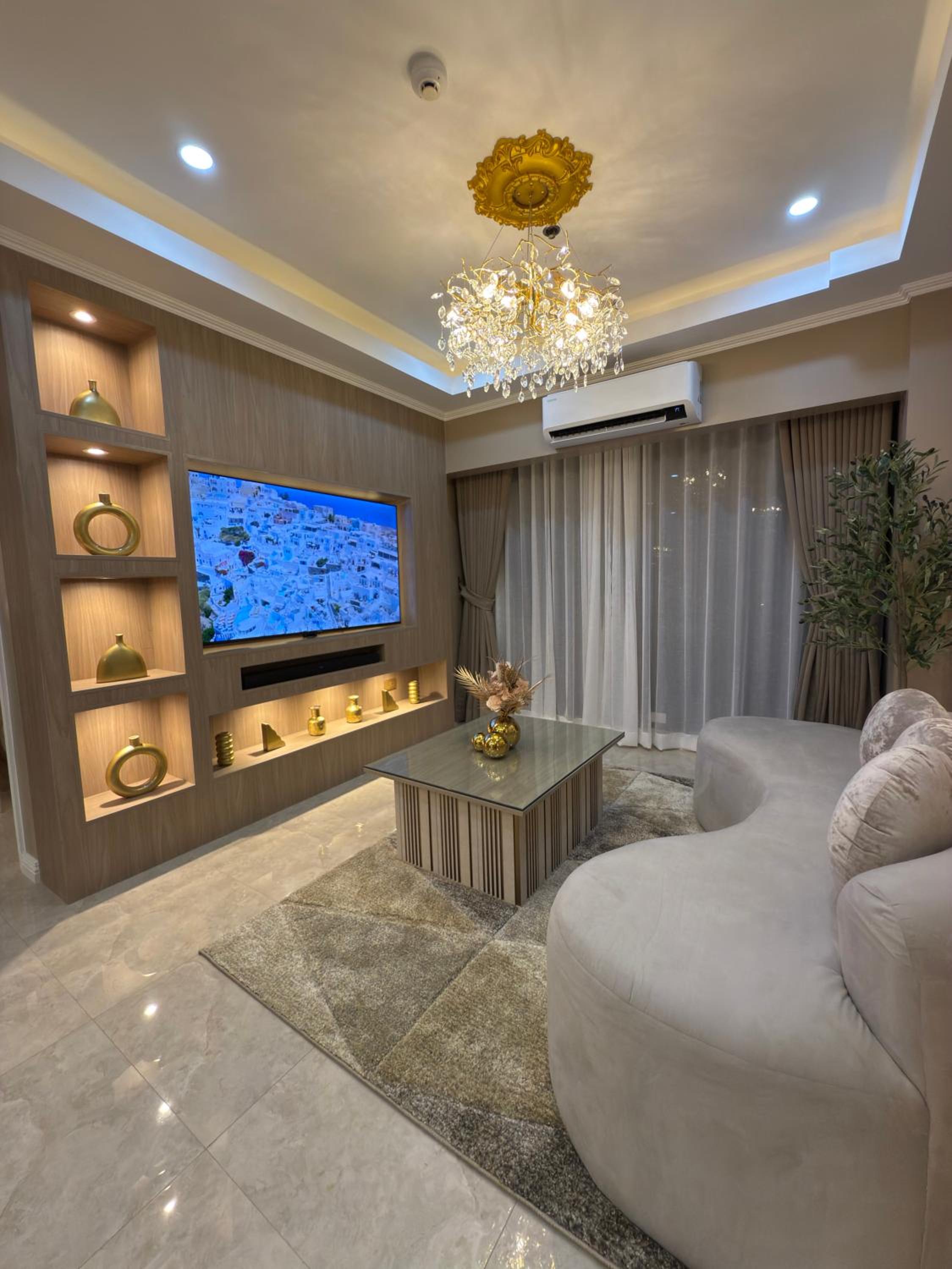 Apartment with City View photo 1