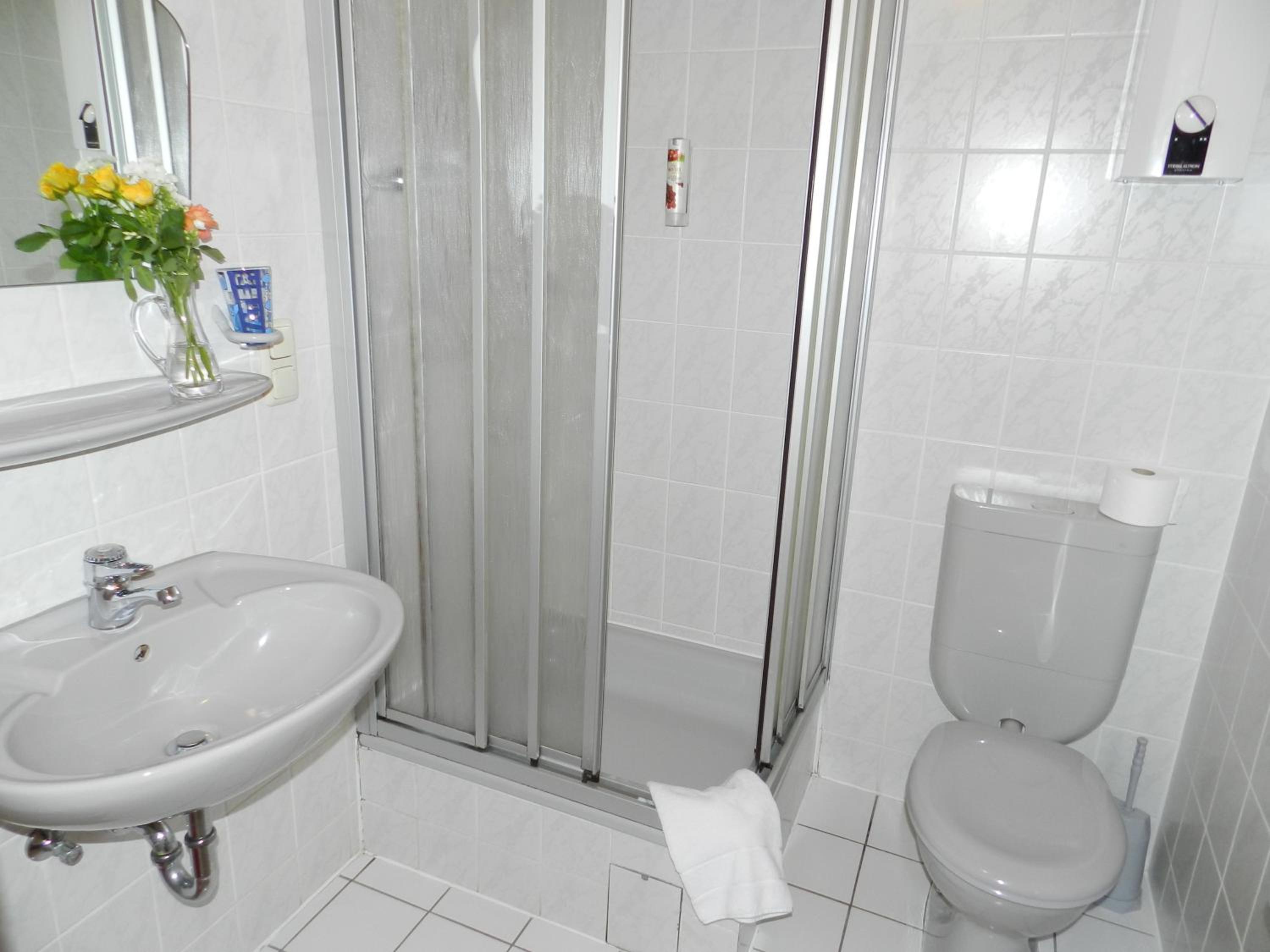 Large Double Room photo 3