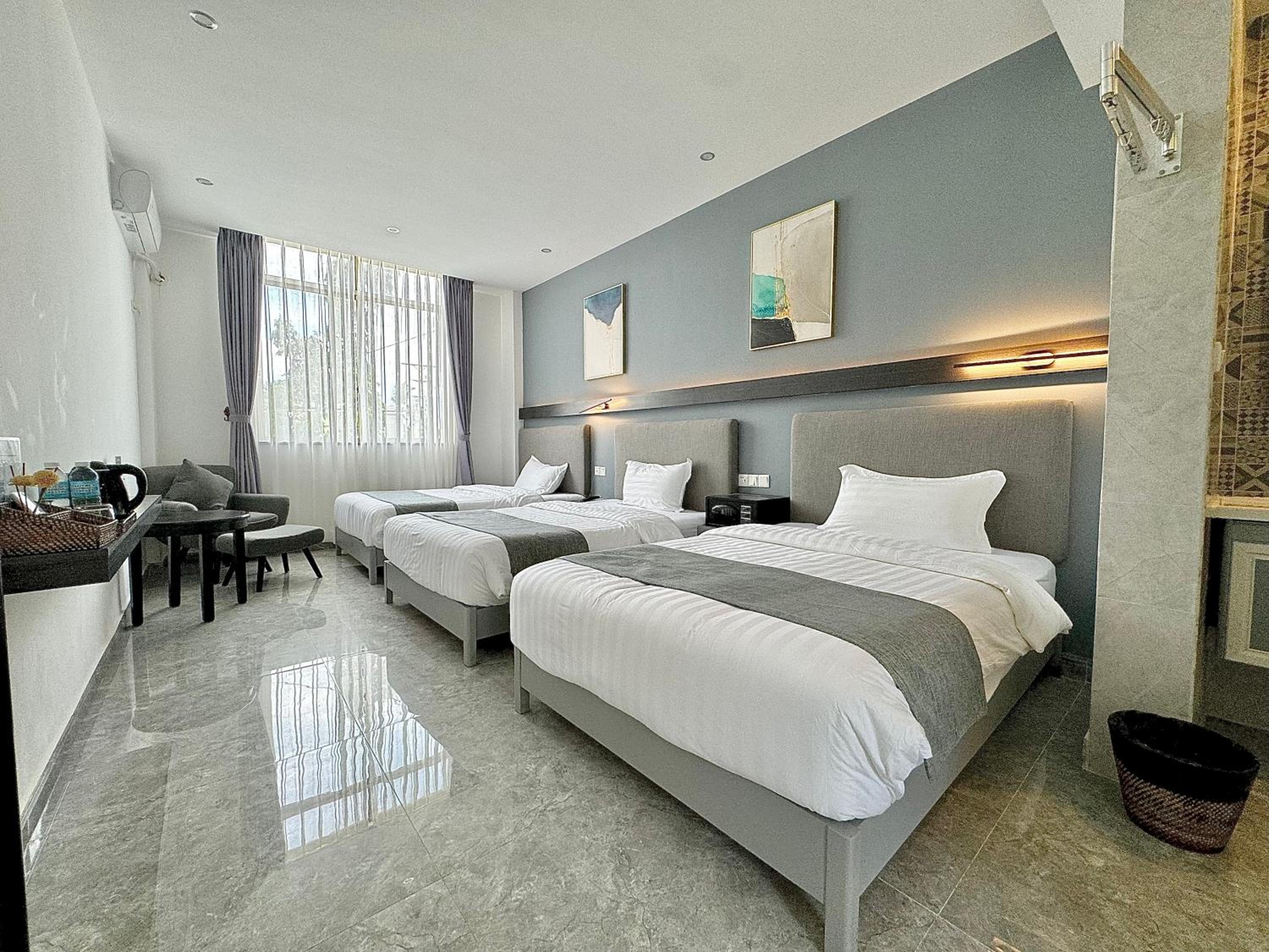 Standard Triple Room photo 2