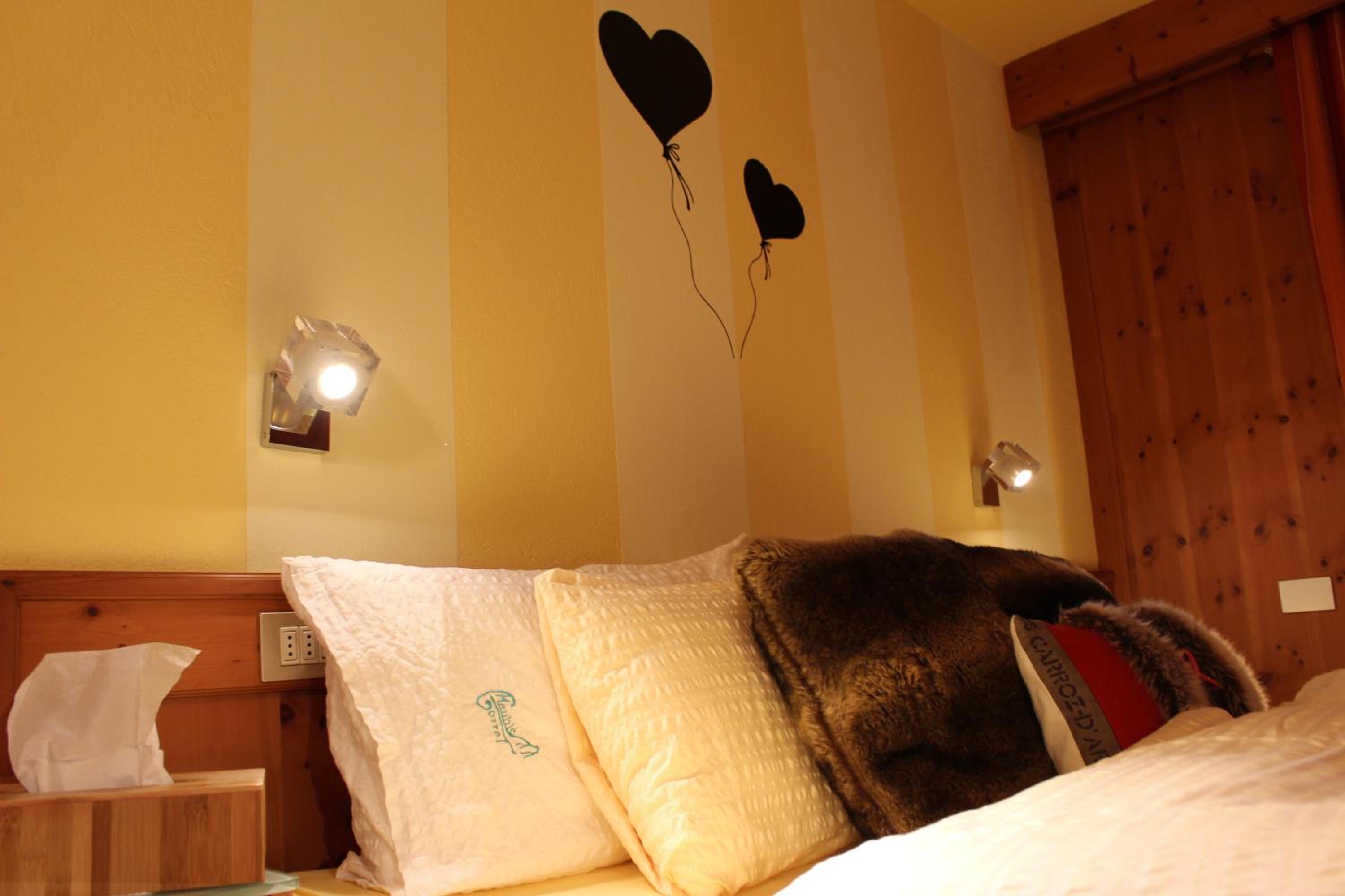 Superior Double or Twin Room with Mountain View