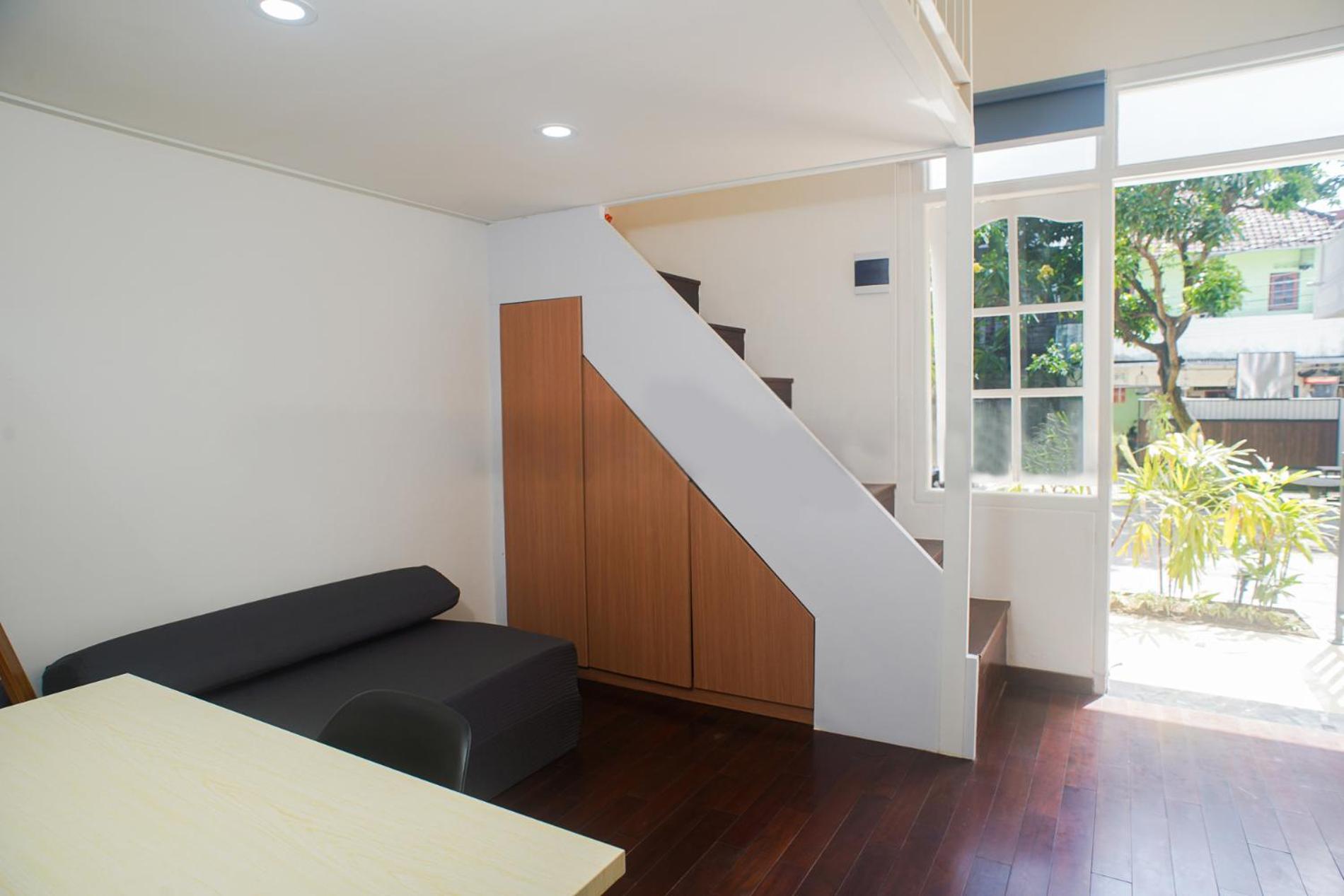 Studio - Split Level - Photo 5