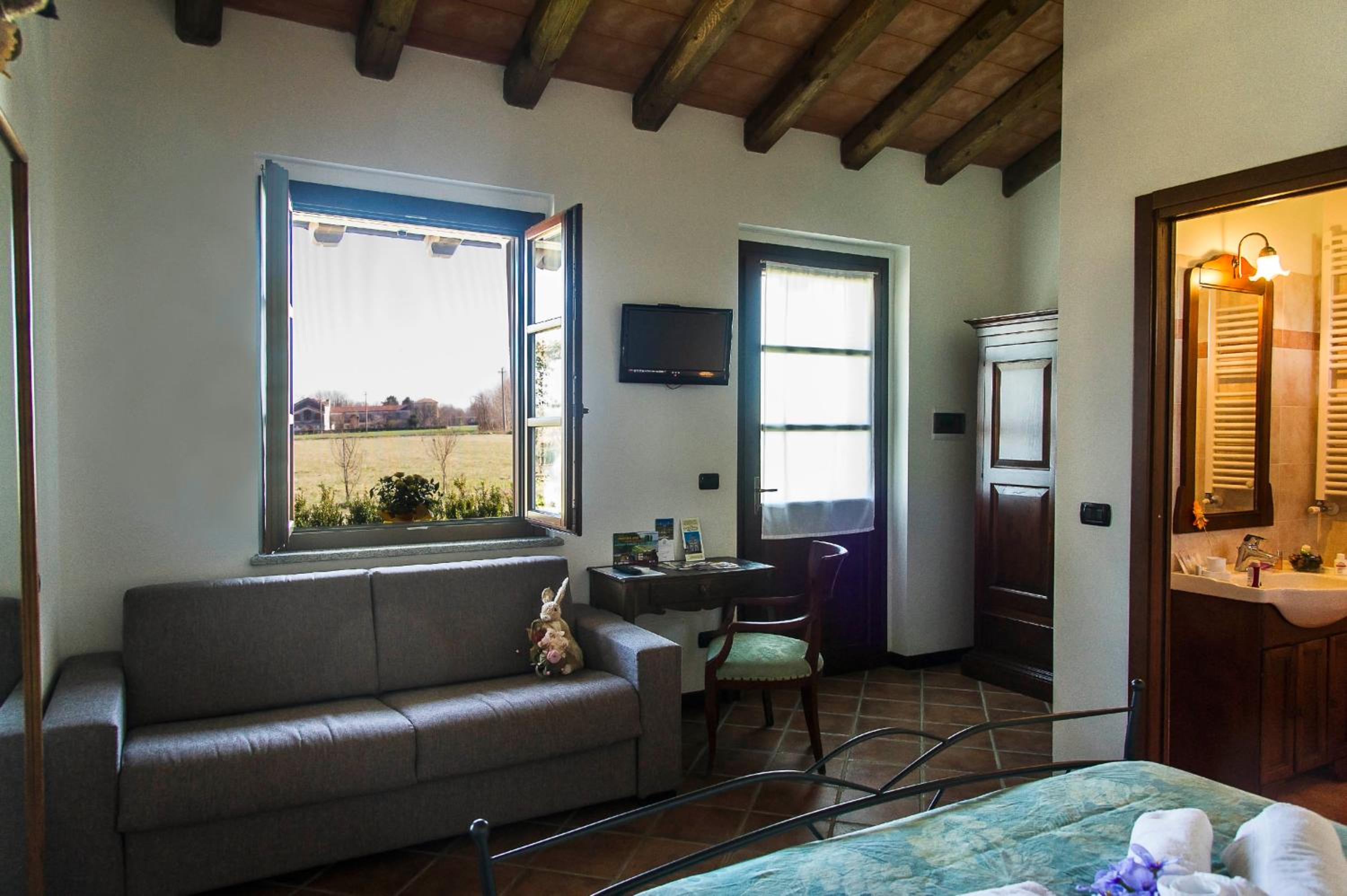 Double Or Twin Room photo 2