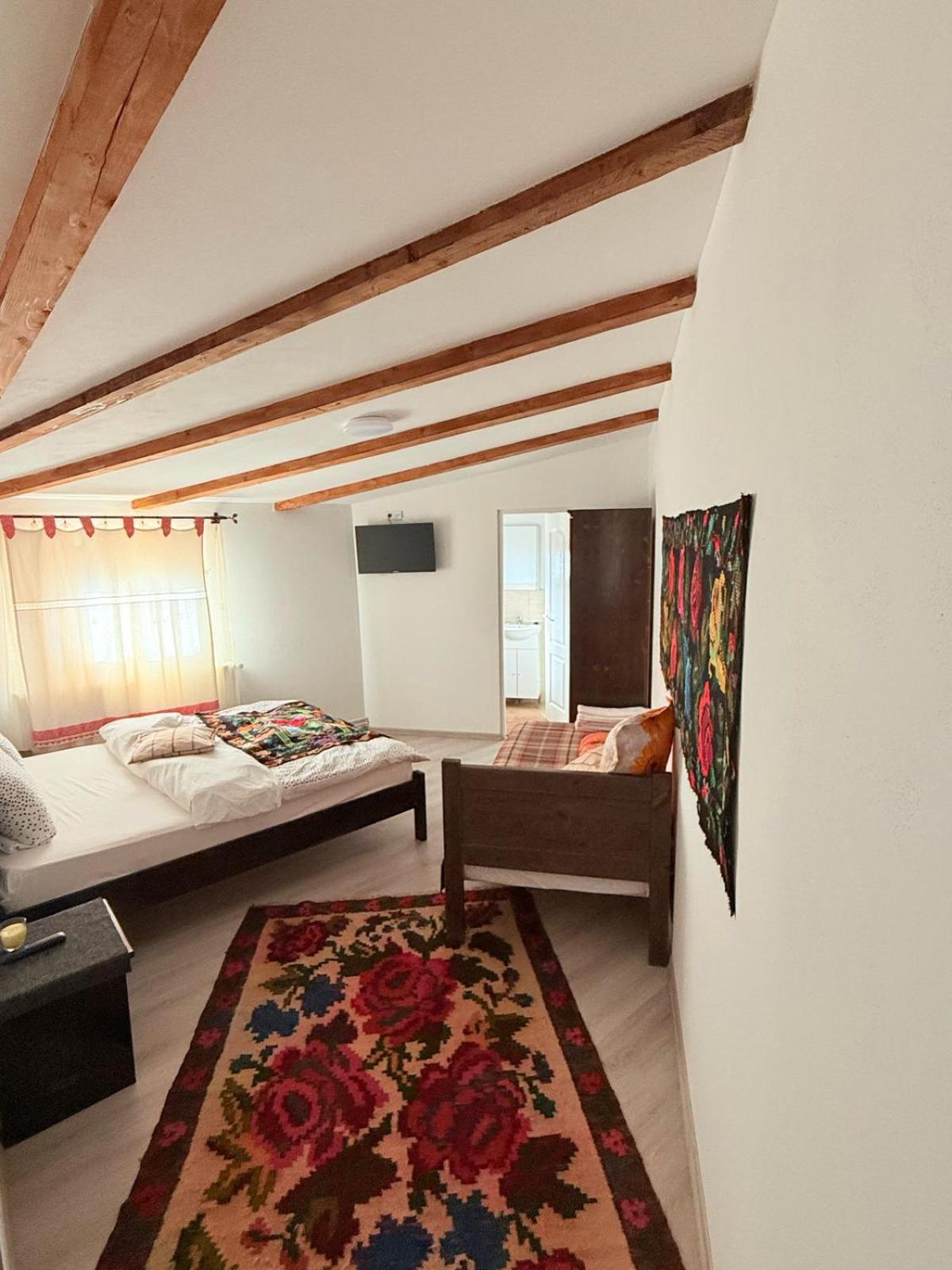 Triple Room - Photo 2