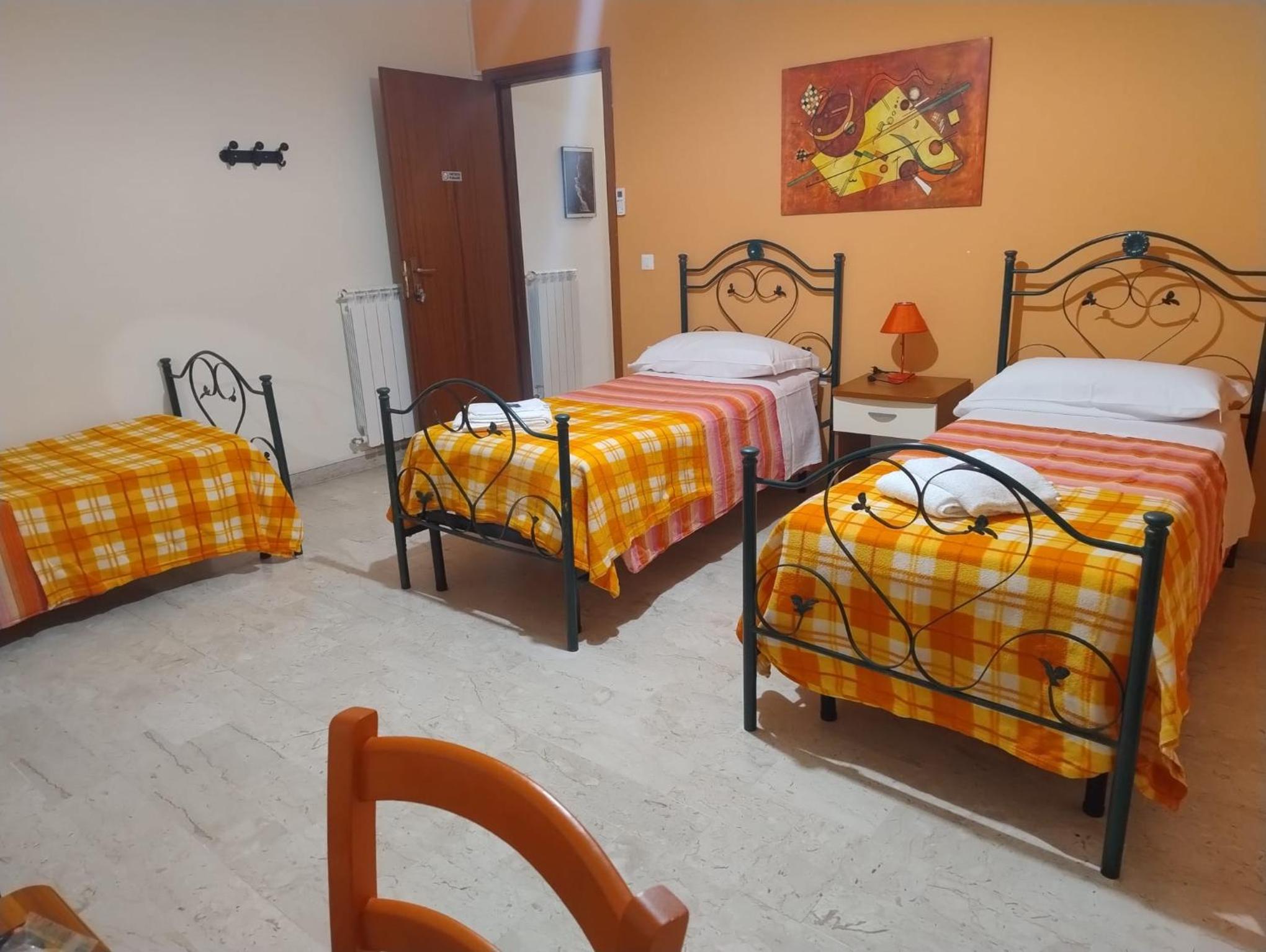 Triple Room photo 2