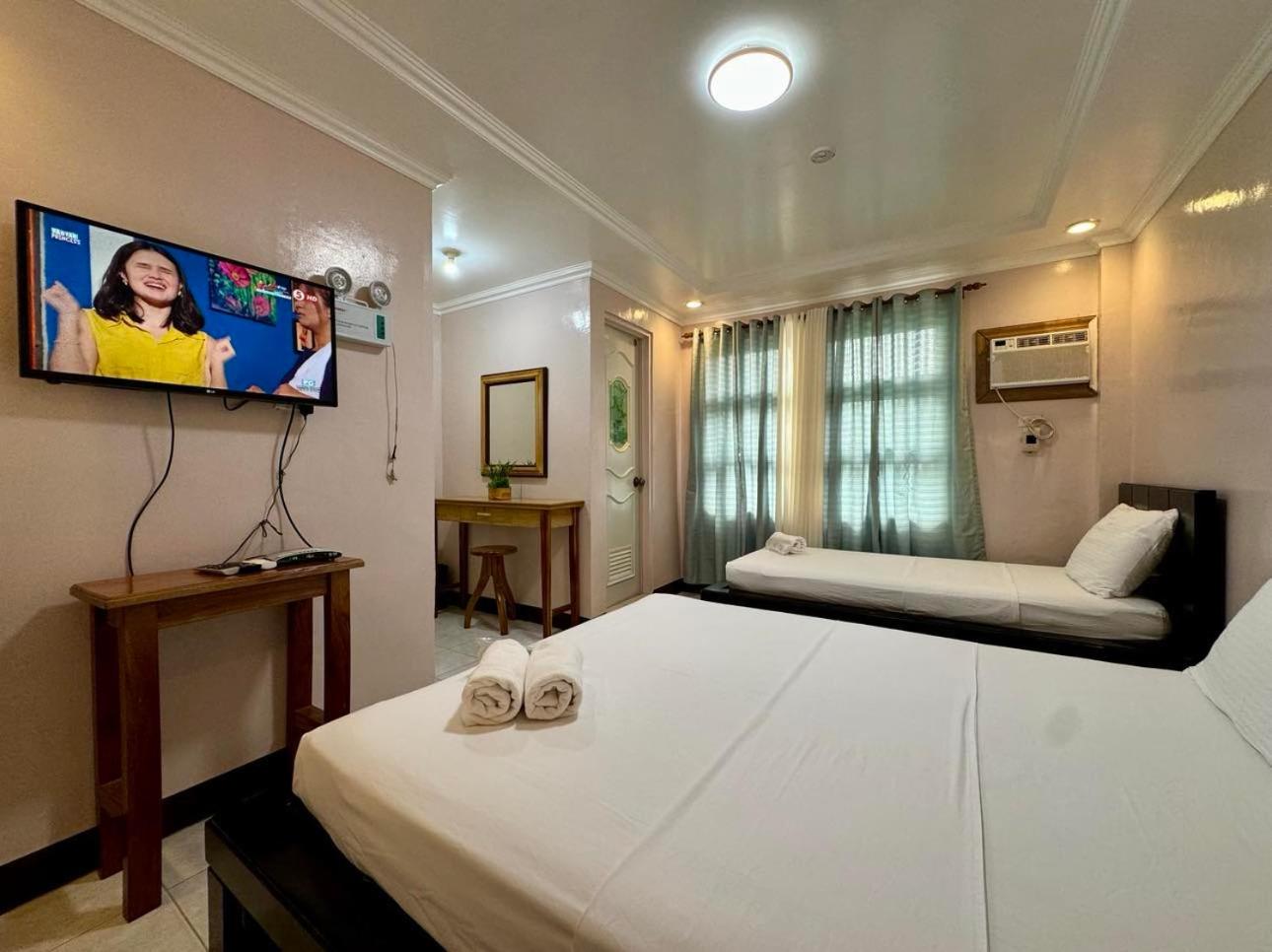 Standard Double Room - Photo 4