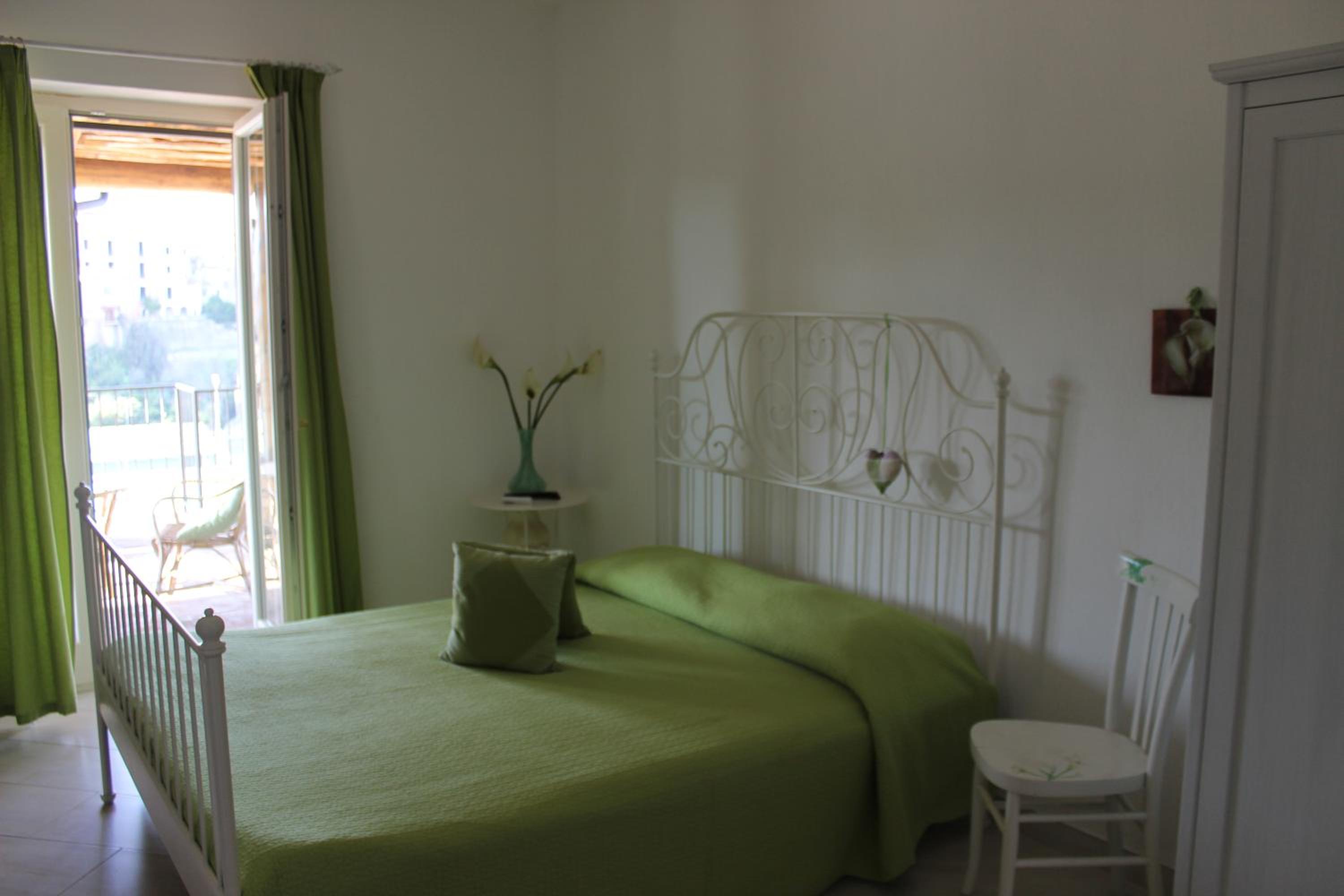 Triple Room with Pool View photo 1