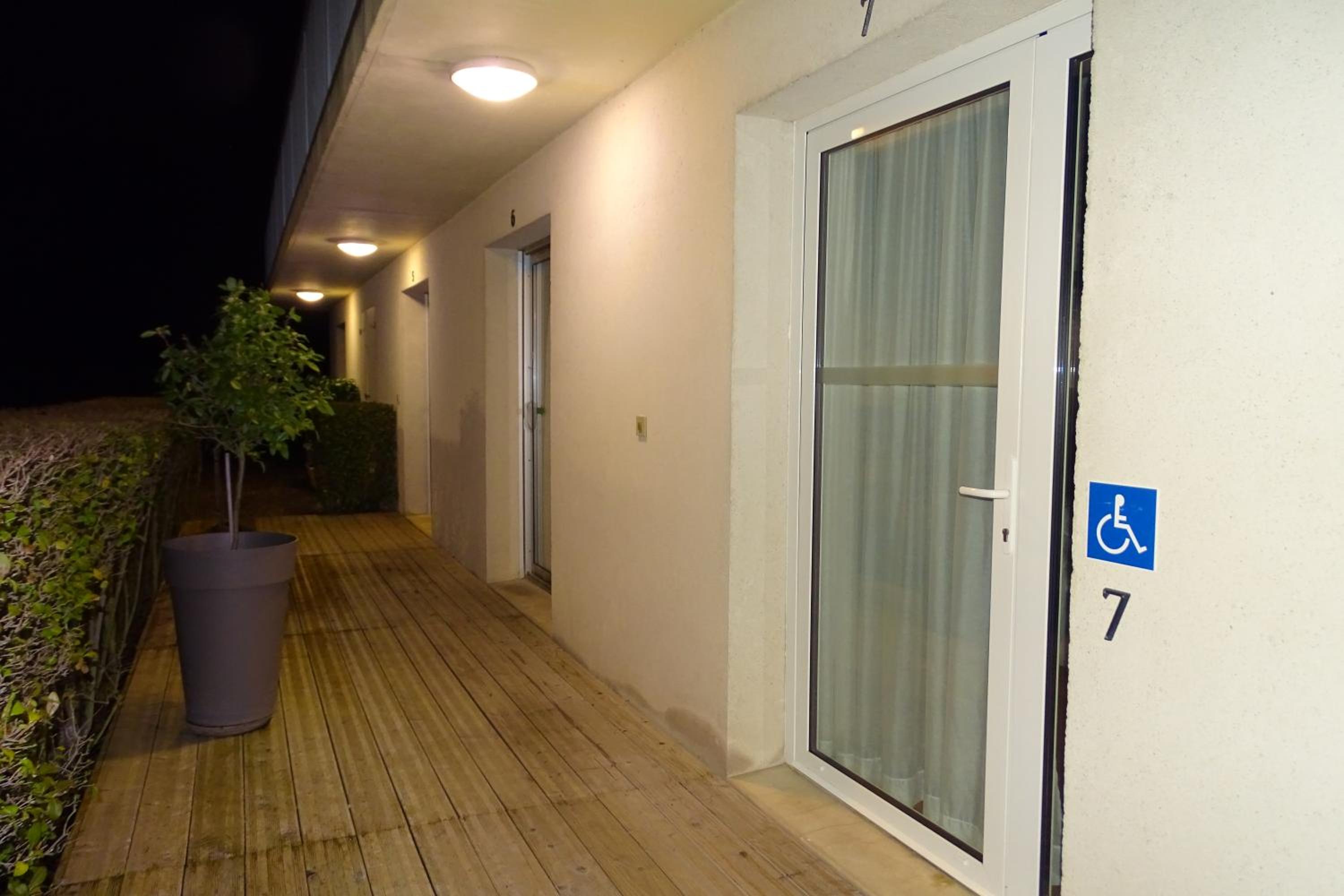 Double Room - Disability Access - Photo 2