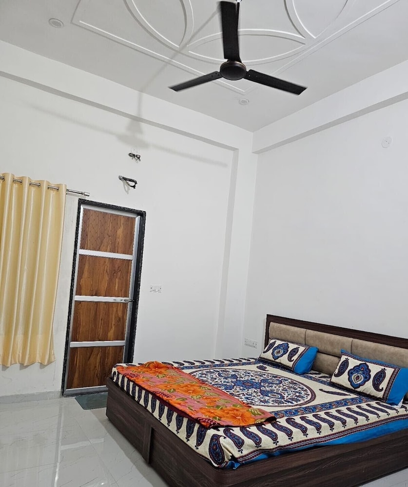 Double or Twin Room photo 1