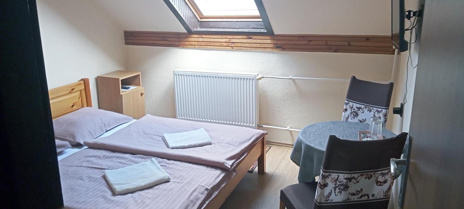 Double or Twin Room photo 3