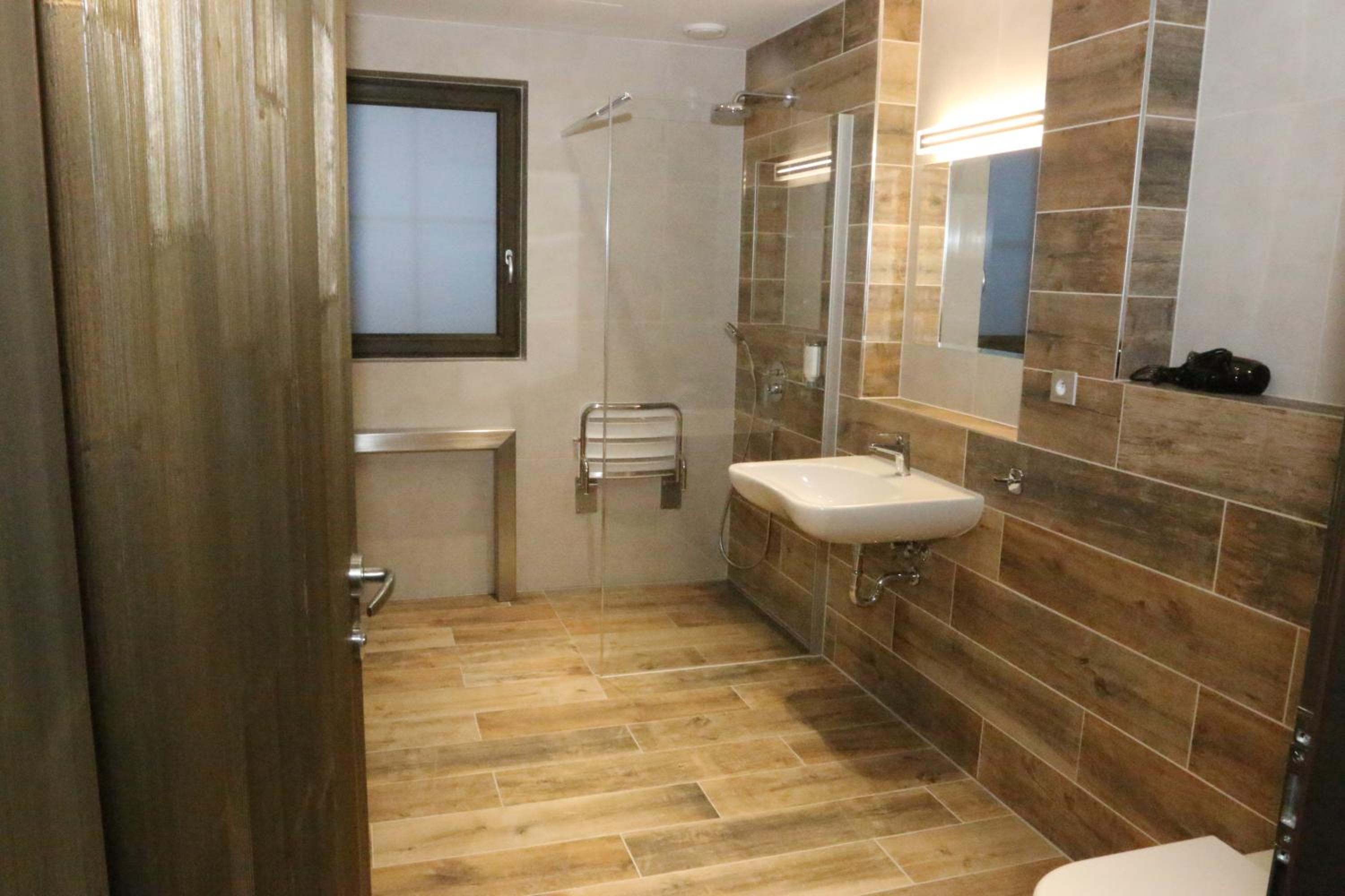 Two-Bedroom Suite photo 3