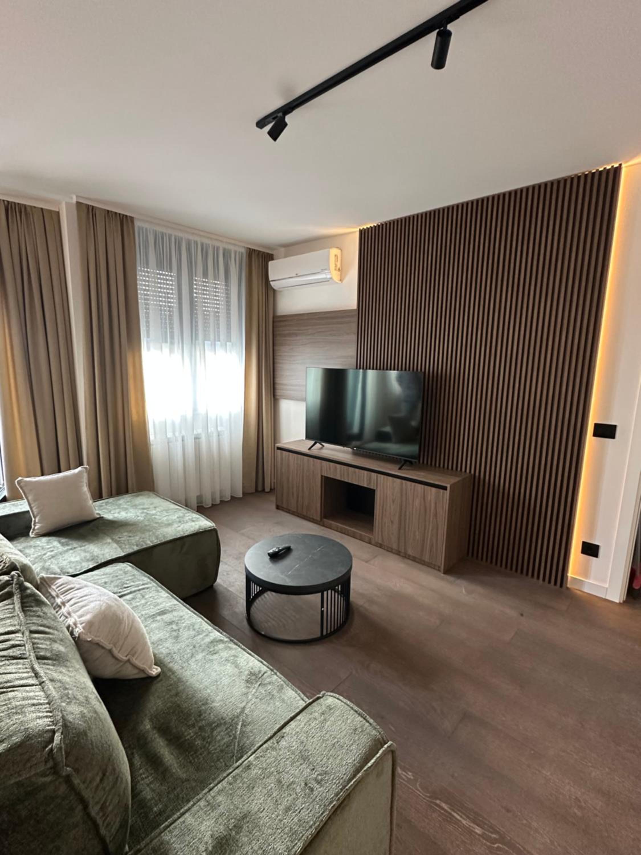 Two-Bedroom Apartment with Terrace - Photo 5