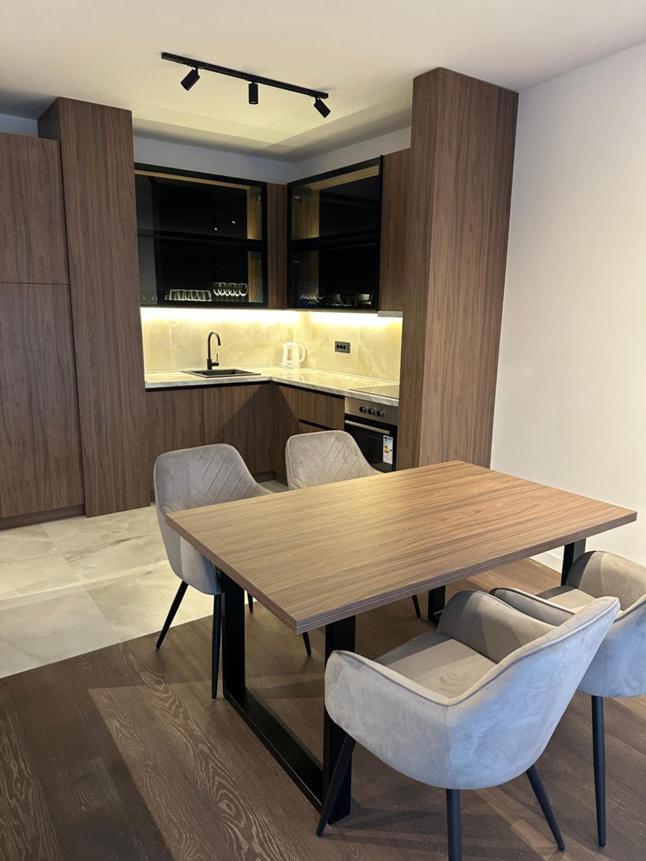 Two-Bedroom Apartment with Terrace - Photo 3