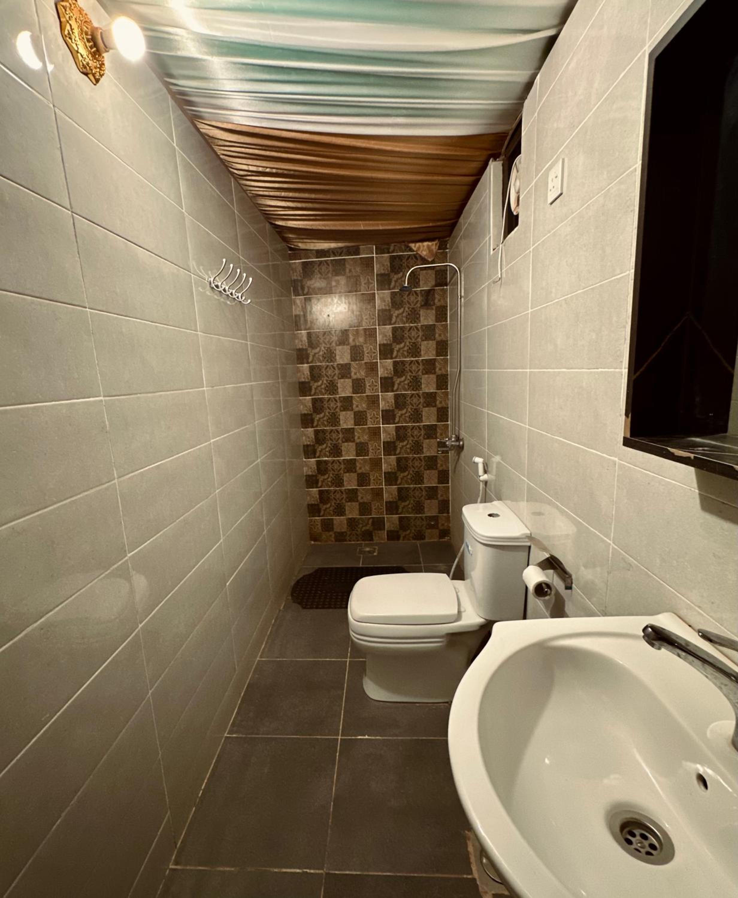 Double Room with Private Bathroom photo 2